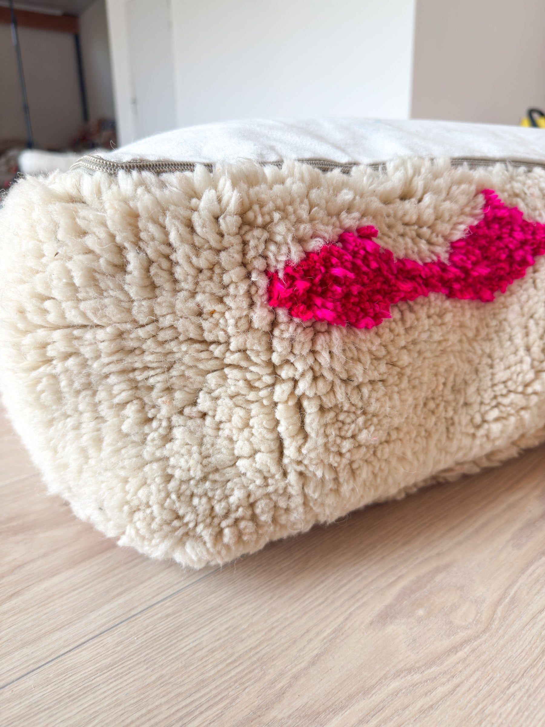 Moroccan pouf, colorful Berber pouf - 60 x 60 cm - n°23