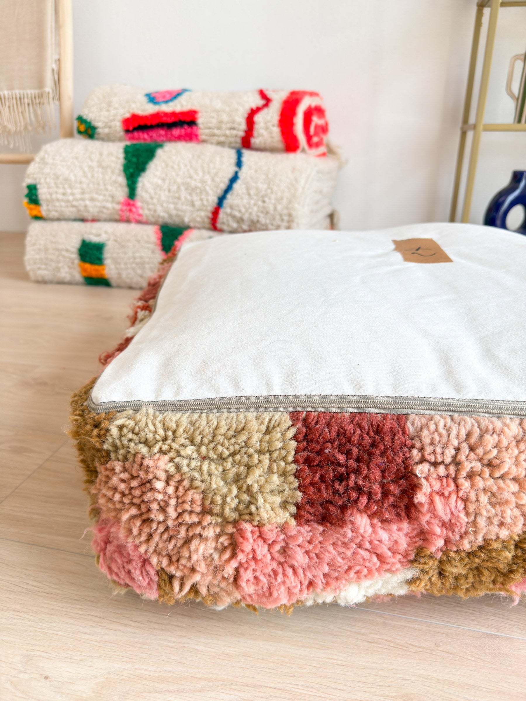 Marokkanischer Pouf, bunter Berber-Pouf - 60 x 60 cm - Nr. 24