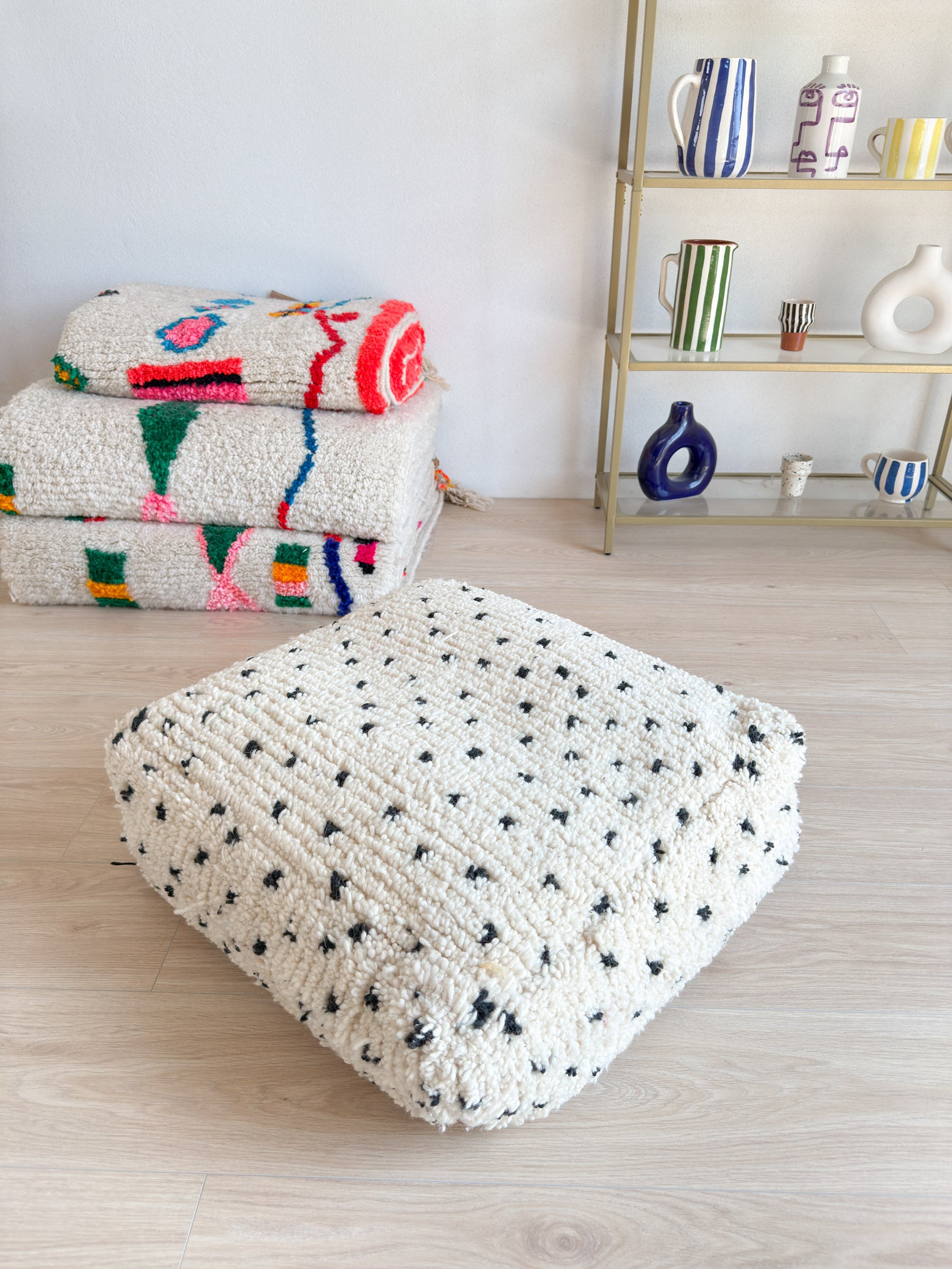 Marokkanischer Pouf, bunter Berber-Pouf - 60 x 60 cm - Nr. 39