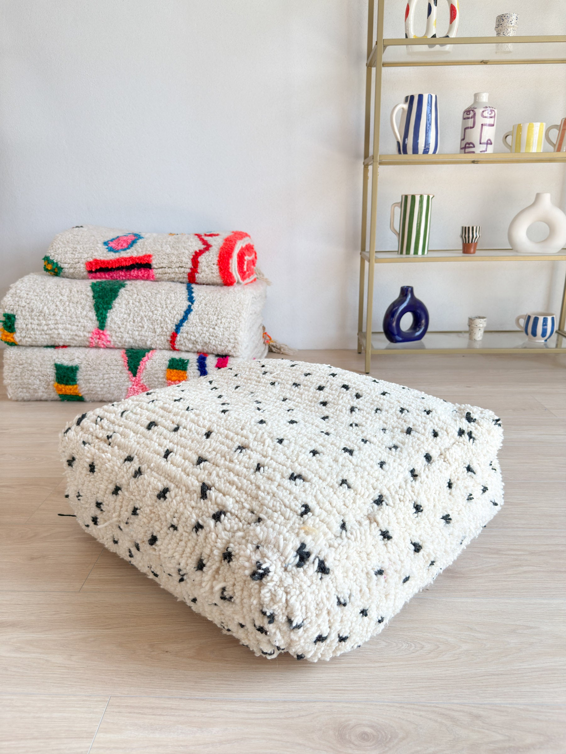 Marokkanischer Pouf, bunter Berber-Pouf - 60 x 60 cm - Nr. 39