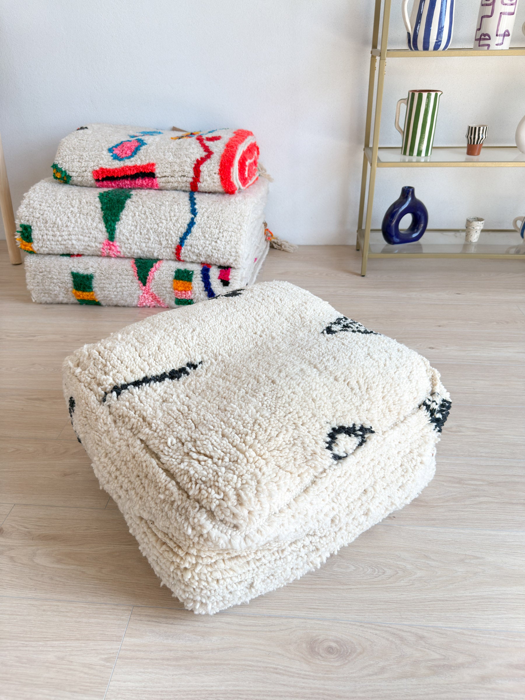 Marokkanischer Pouf, bunter Berber-Pouf - 60 x 60 cm - Nr. 37