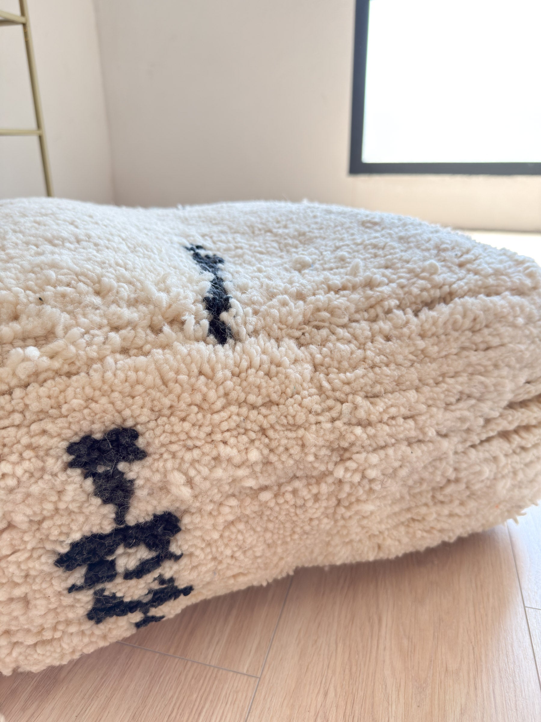 Marokkanischer Pouf, bunter Berber-Pouf - 60 x 60 cm - Nr. 37