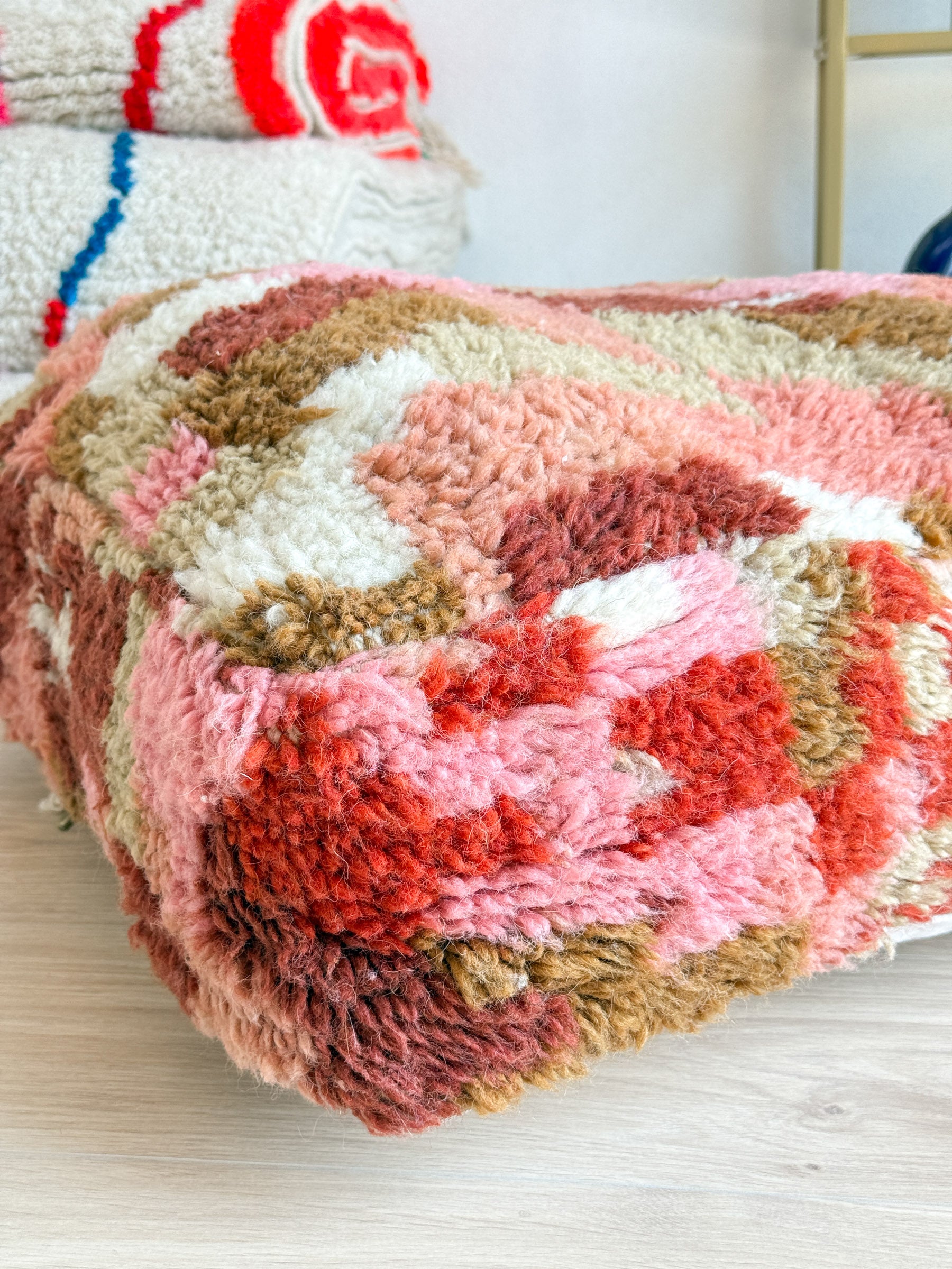 Marokkanischer Pouf, bunter Berber-Pouf - 60 x 60 cm - Nr. 29
