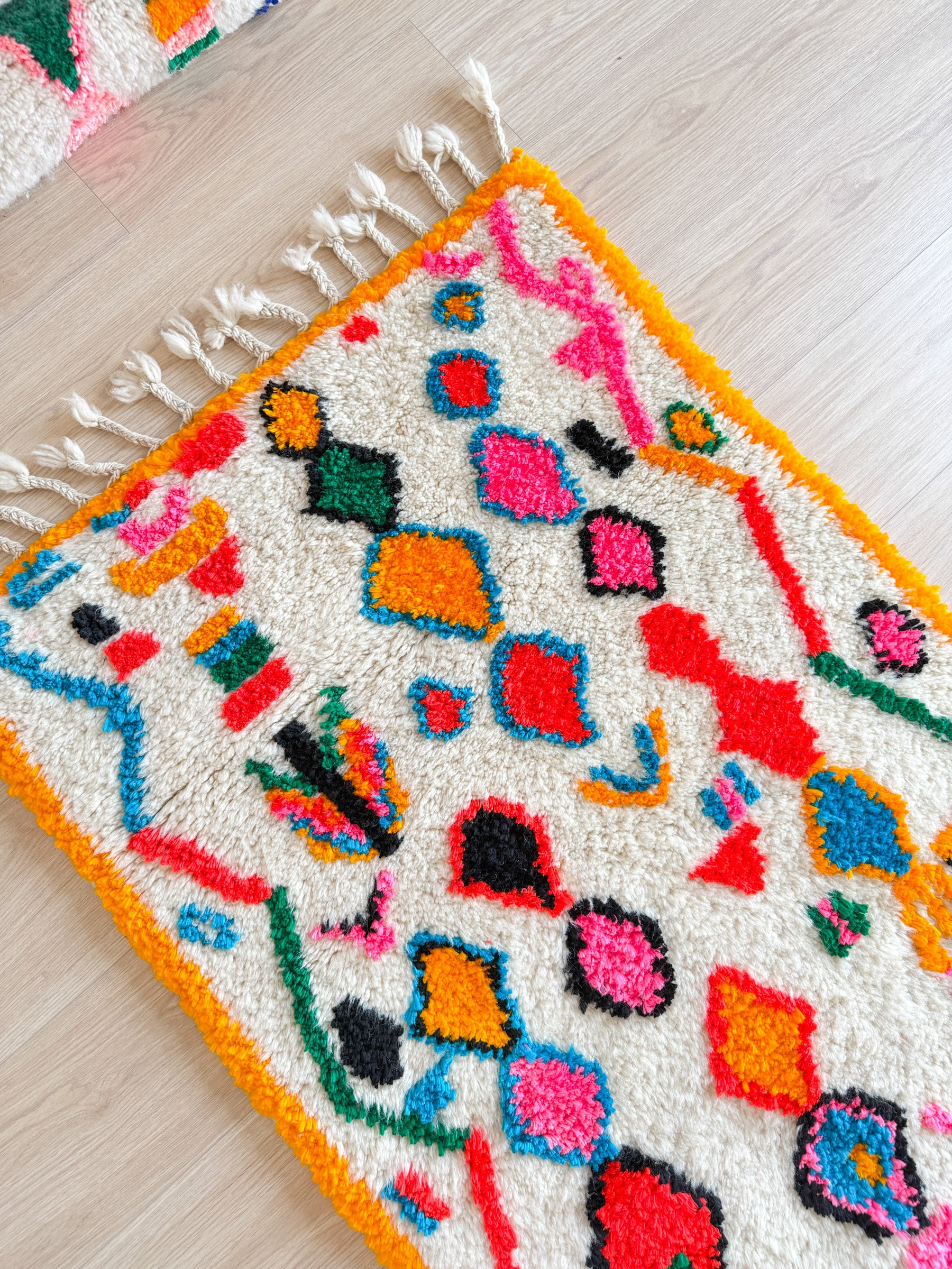 Colorful Berber rug 83 x 125 cm - n°1999