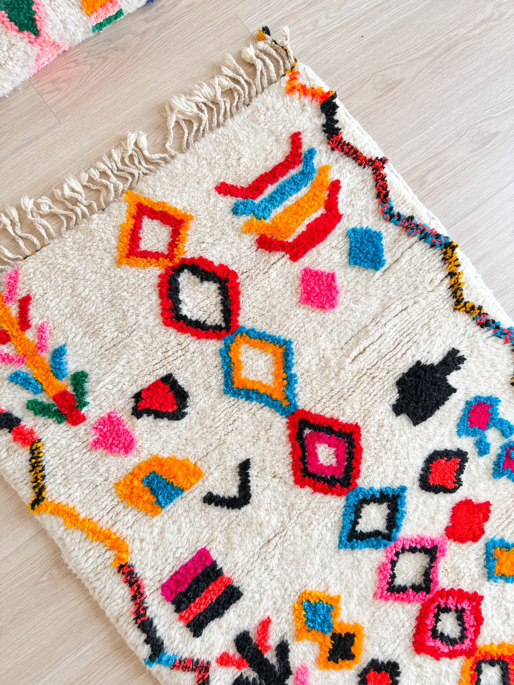 Colorful Berber rug 85 x 137 cm - n°1991