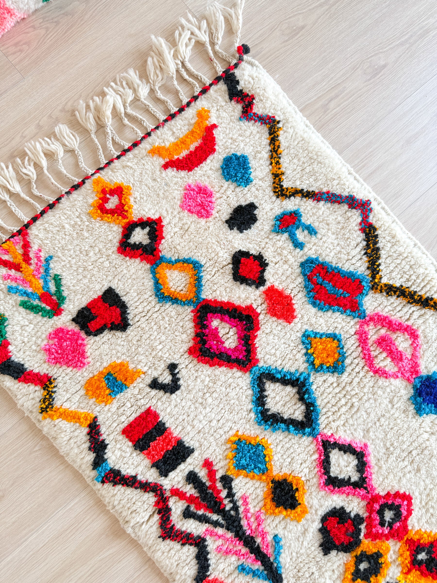Colorful Berber rug 87 x 143 cm - n°1970