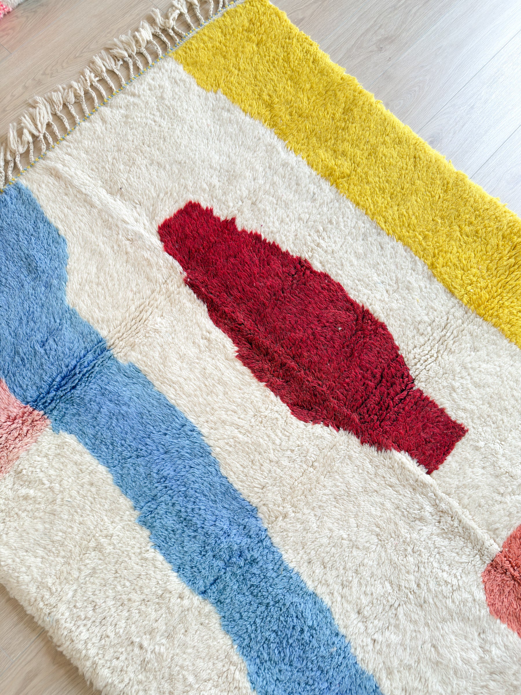 Colorful Berber Rug 148 x 248 cm / 4.9 x 8.1 ft - n°1488