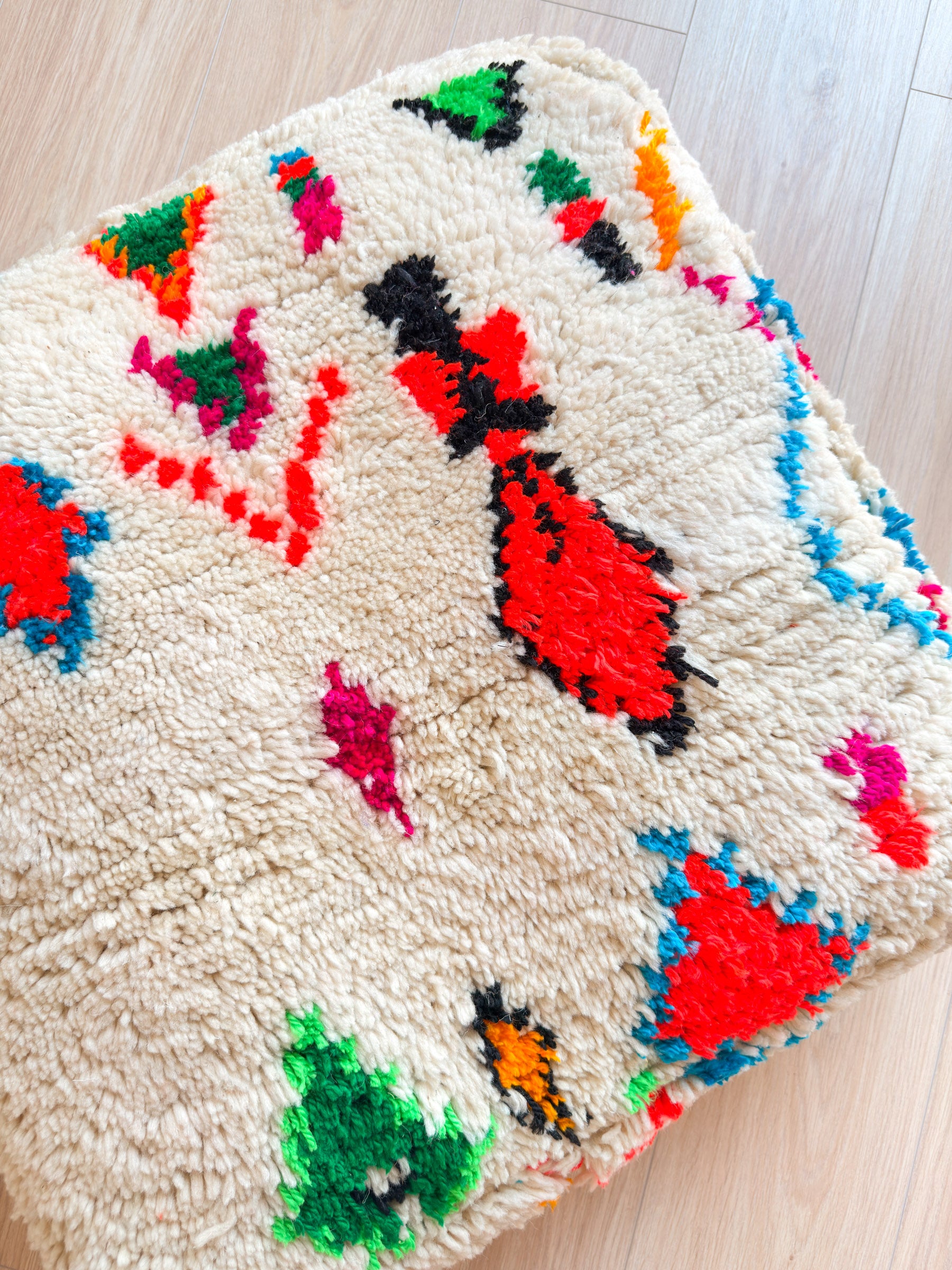 Moroccan pouf, colorful Berber pouf - 60 x 60 cm - n°46