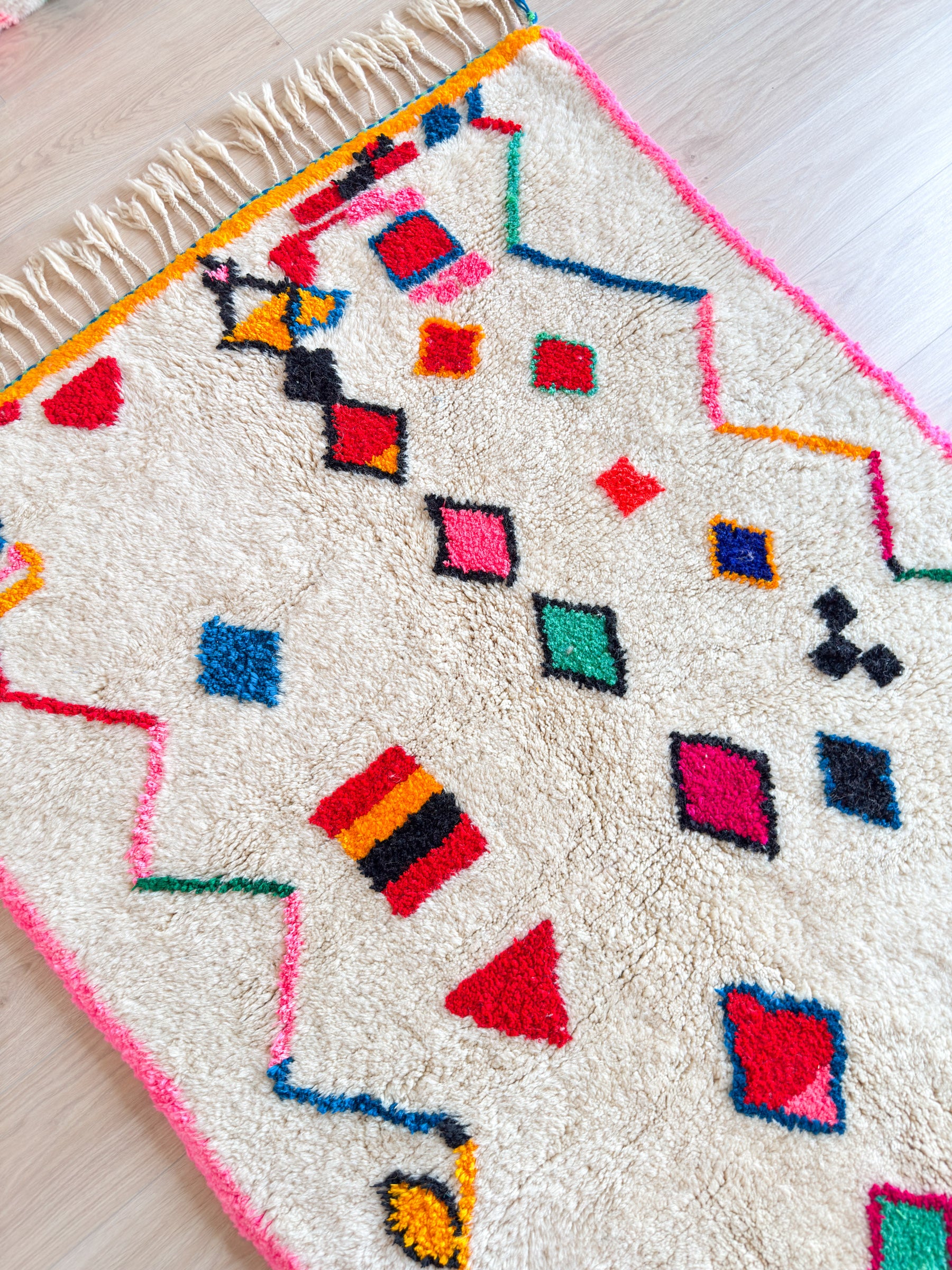 Colorful Berber rug 134 x 274 cm - n°2255