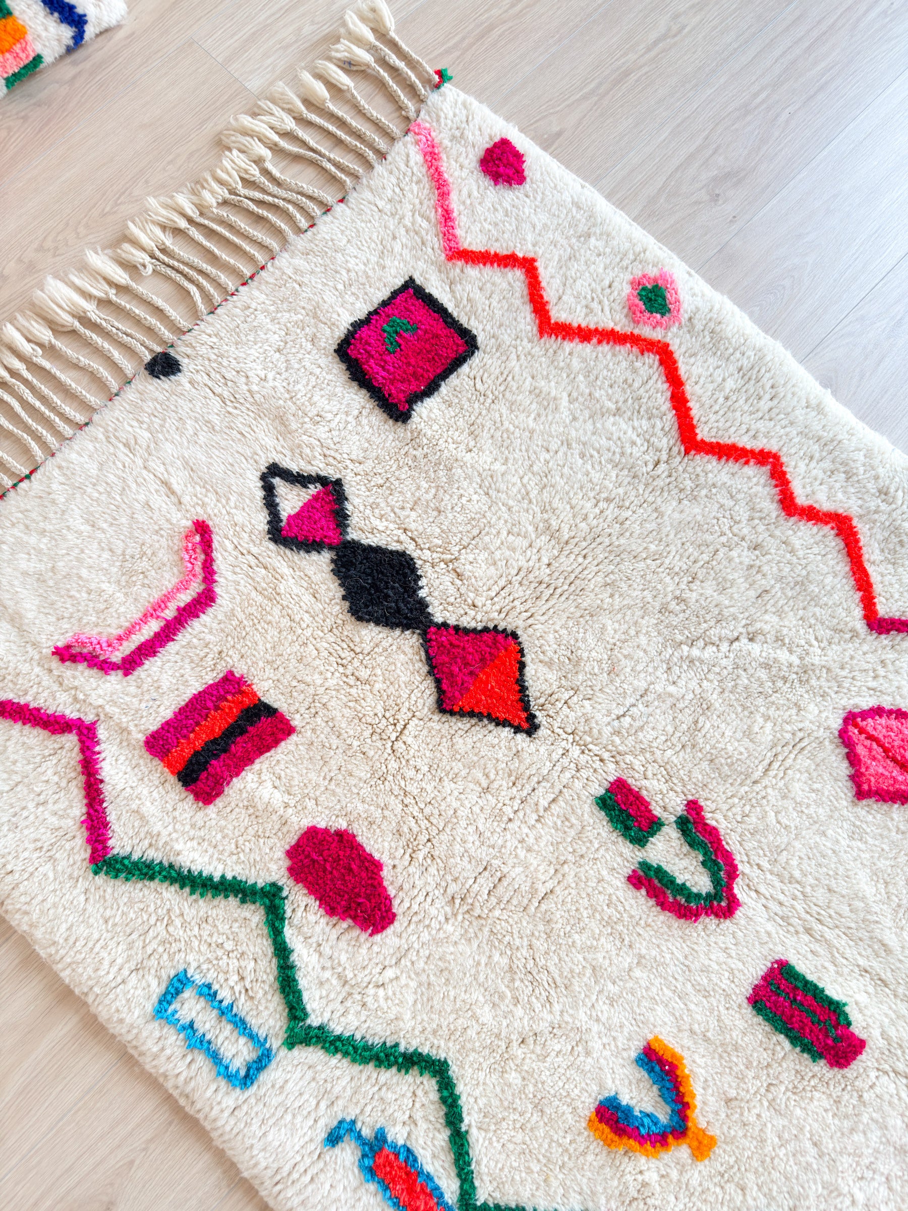 Colorful Berber rug 121 x 219 cm - n°2253