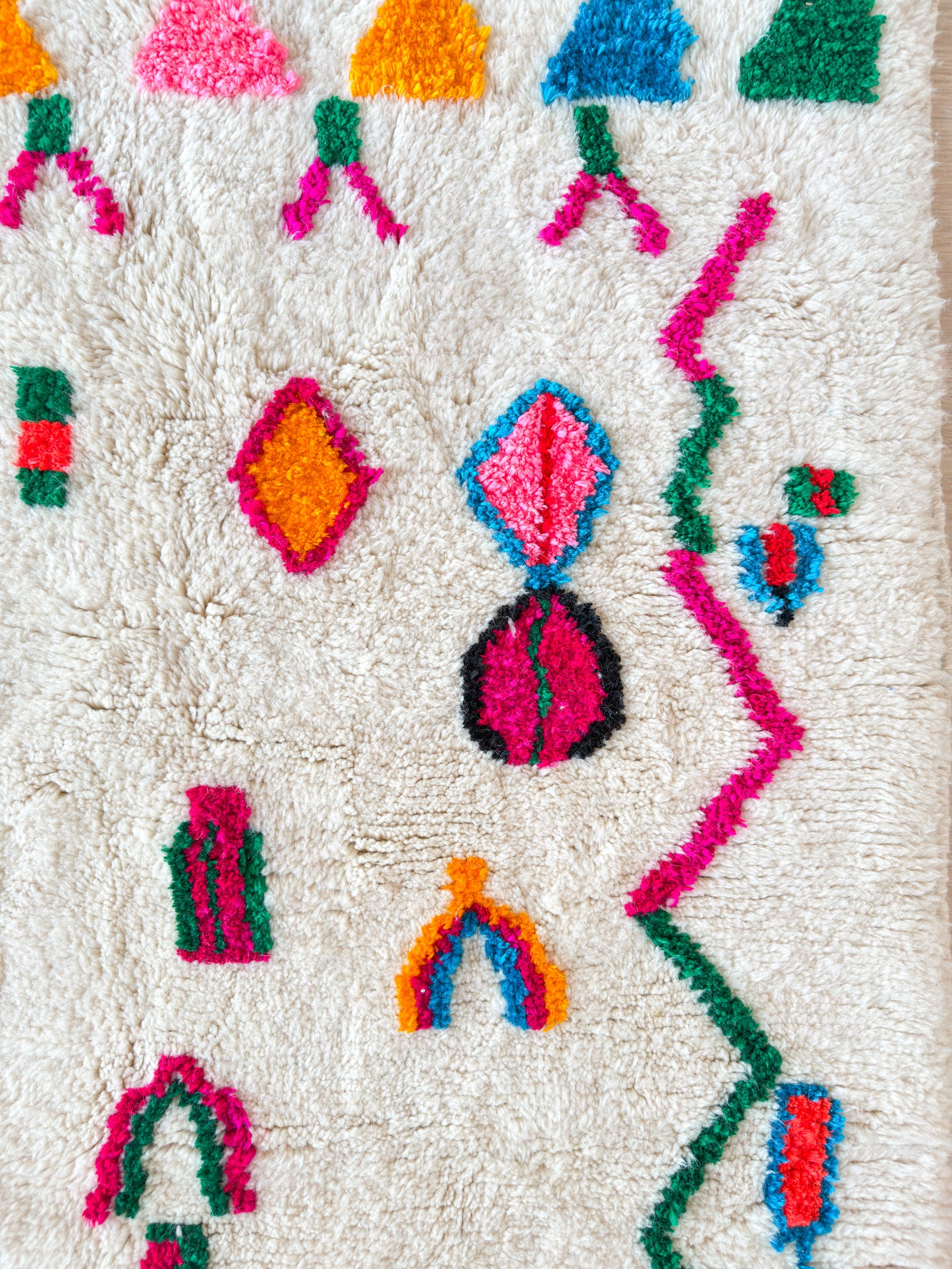 Colorful Berber rug 121 x 219 cm - n°2253