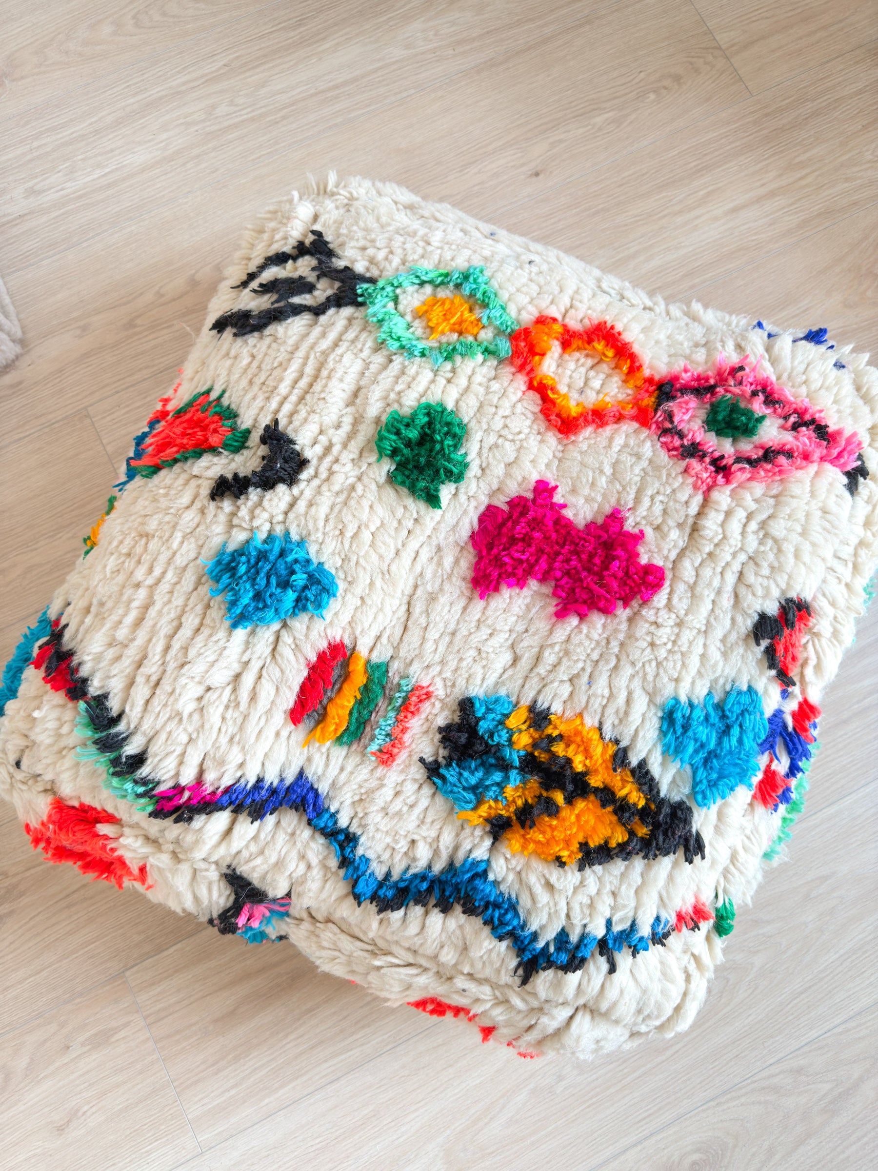 Moroccan pouf, colorful Berber pouf - 60 x 60 cm - n°57