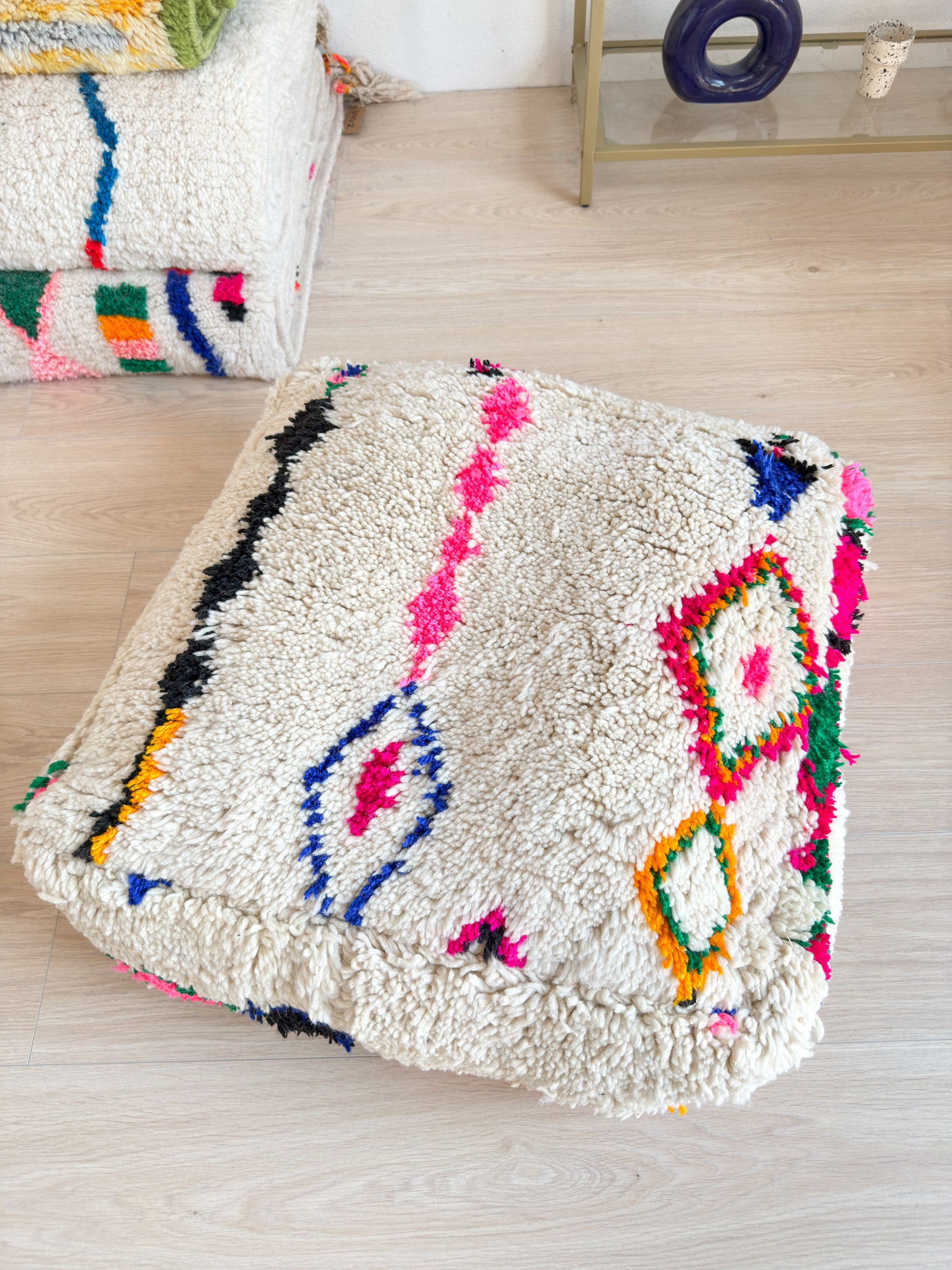 Moroccan pouf, colorful Berber pouf - 60 x 60 cm - n°47