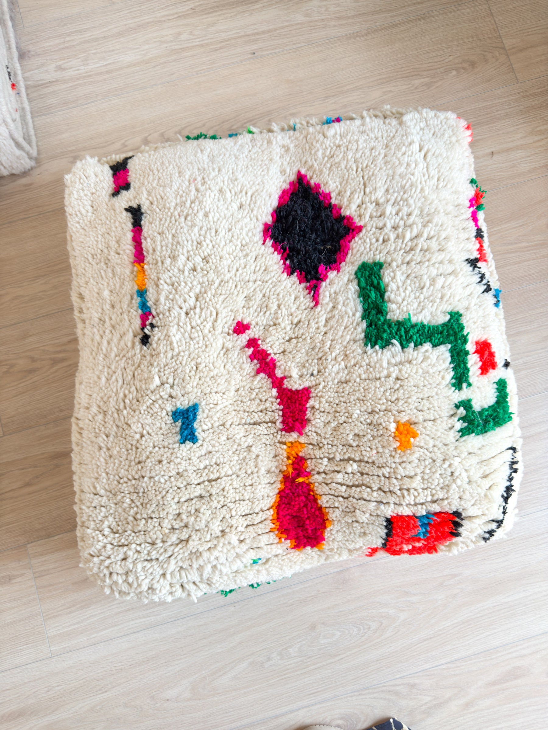 Moroccan pouf, colorful Berber pouf - 60 x 60 cm - n°58