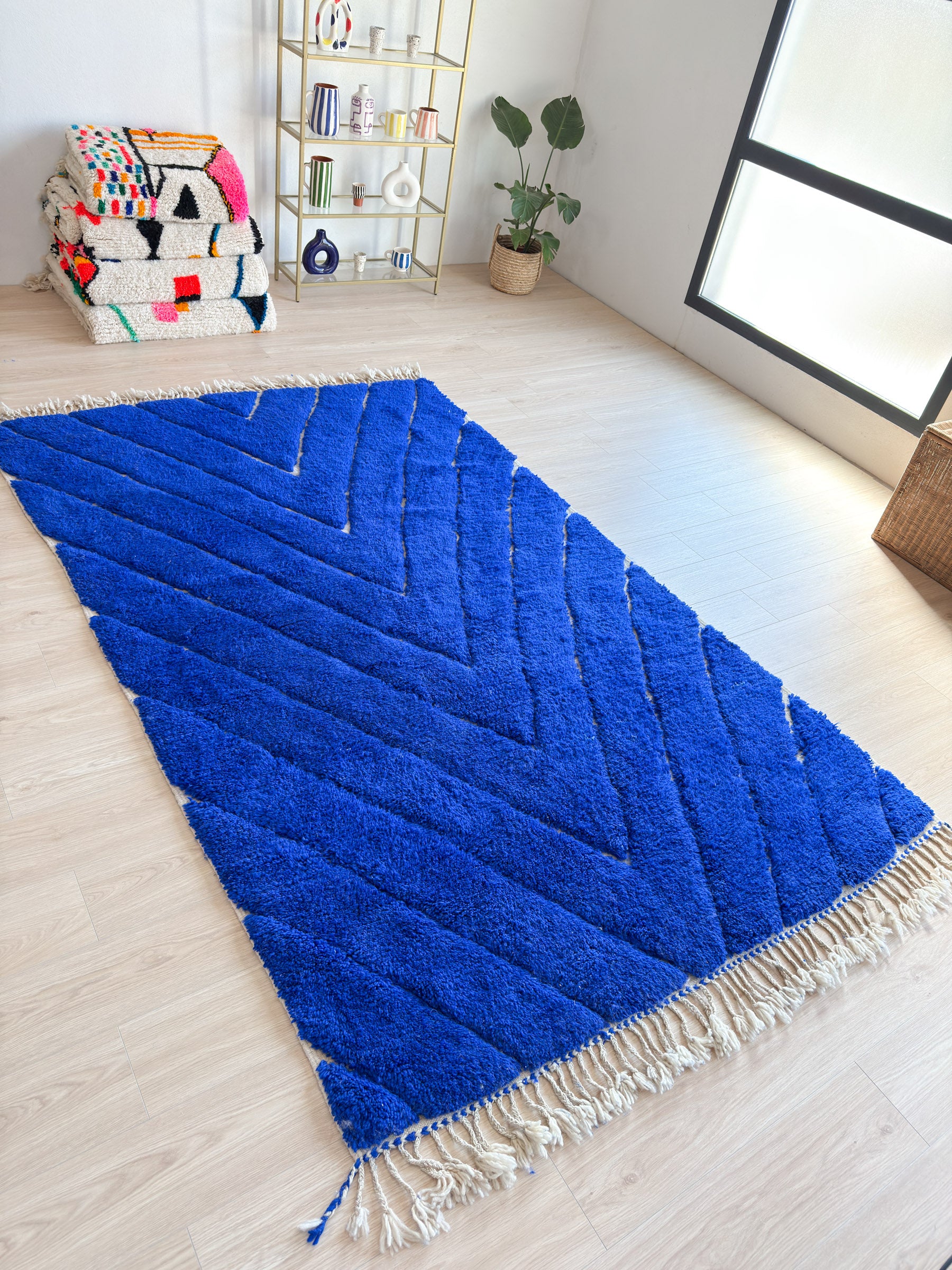 Majorelle blue Berber rug, colorful Beni Ouarain - n°682