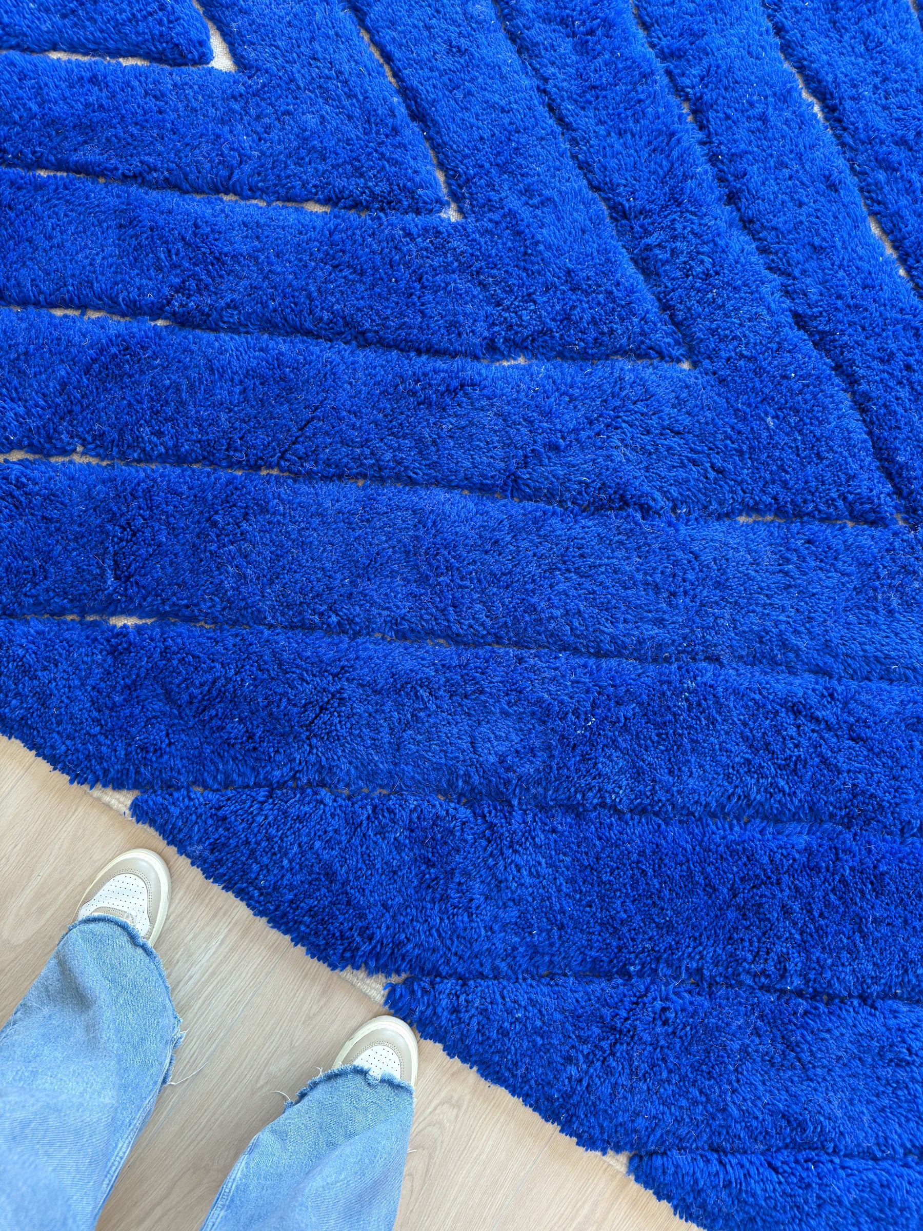 Majorelle blue Berber rug, colorful Beni Ouarain - n°682