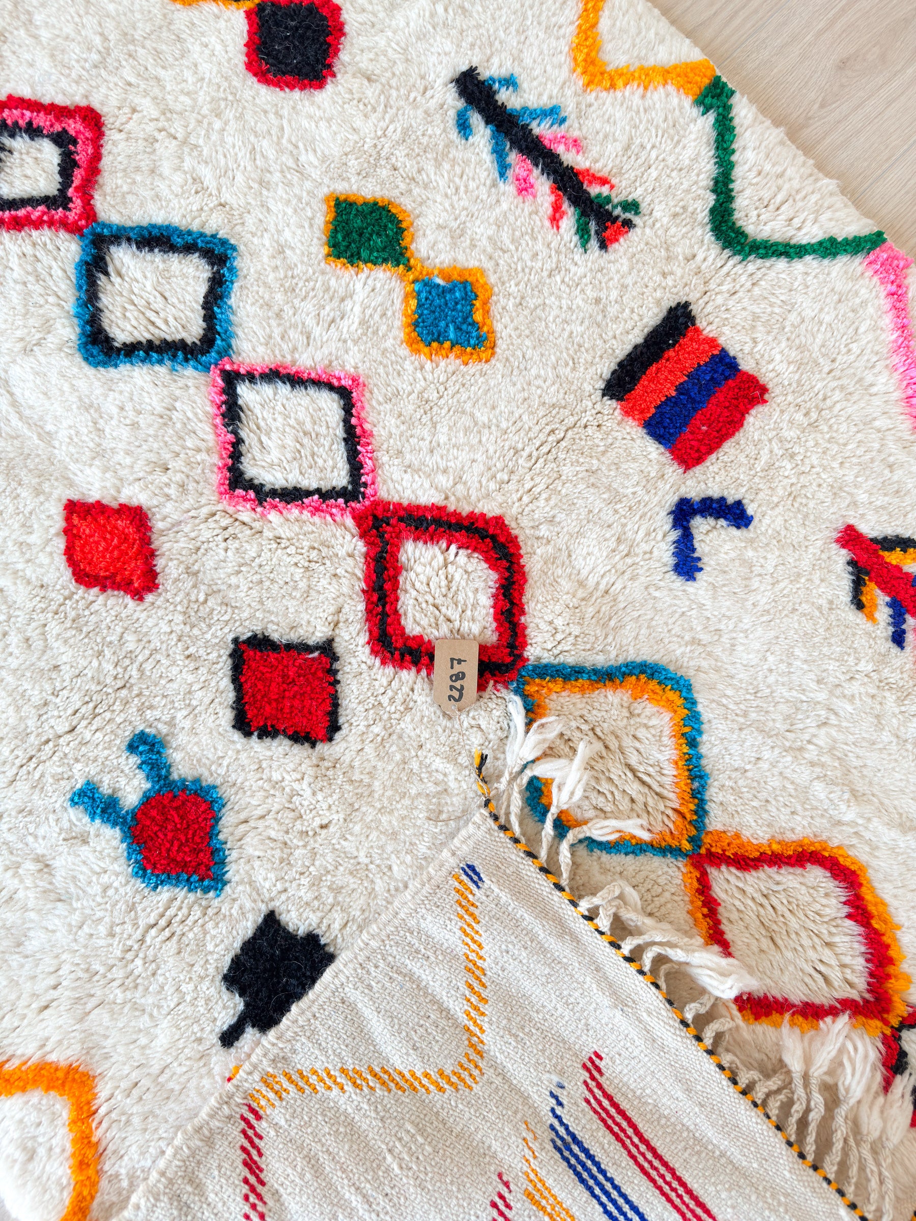 Colorful Berber rug 119 x 191 cm - n°2287