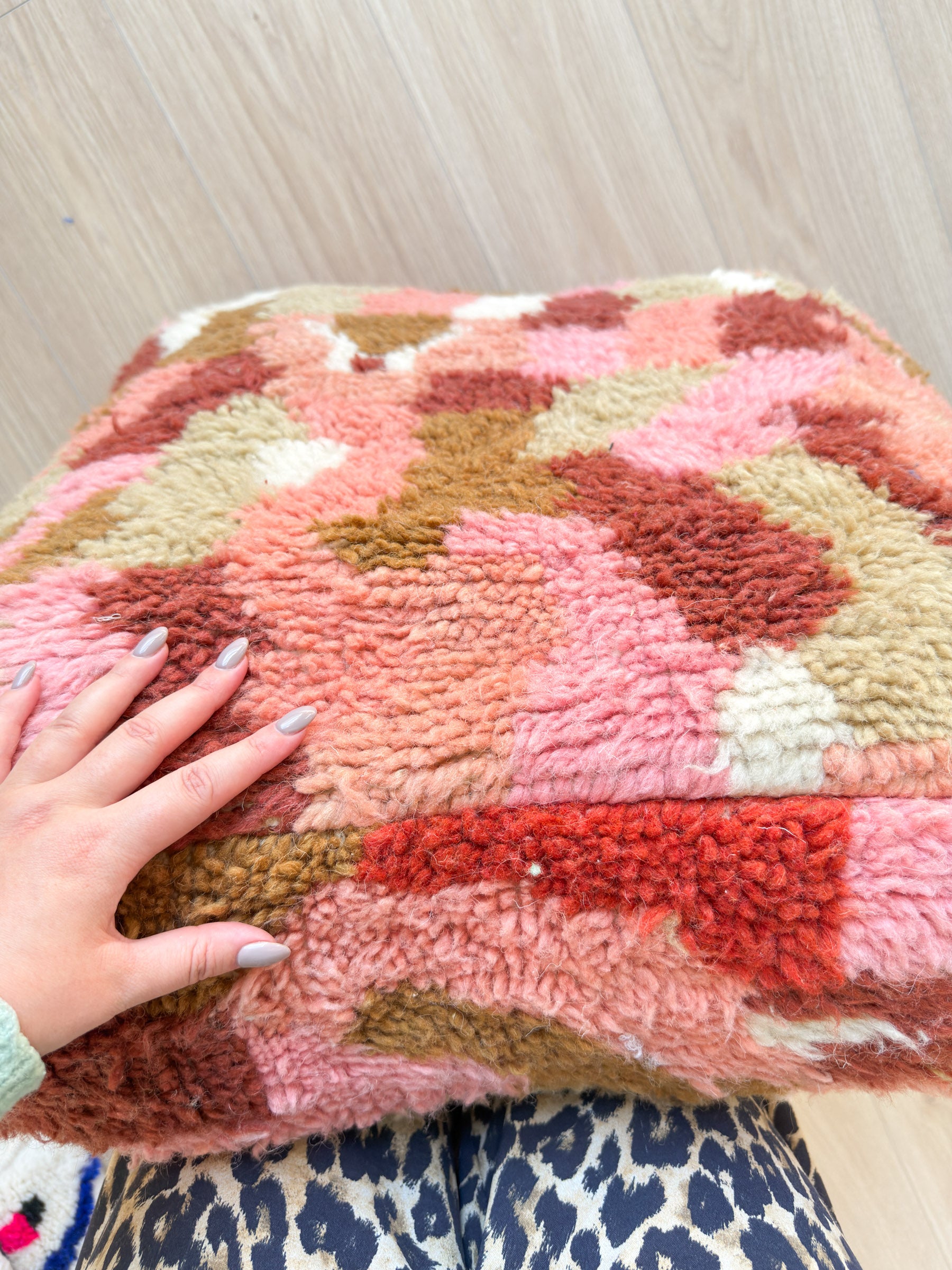 Marokkanischer Pouf, bunter Berber-Pouf - 60 x 60 cm - Nr. 25