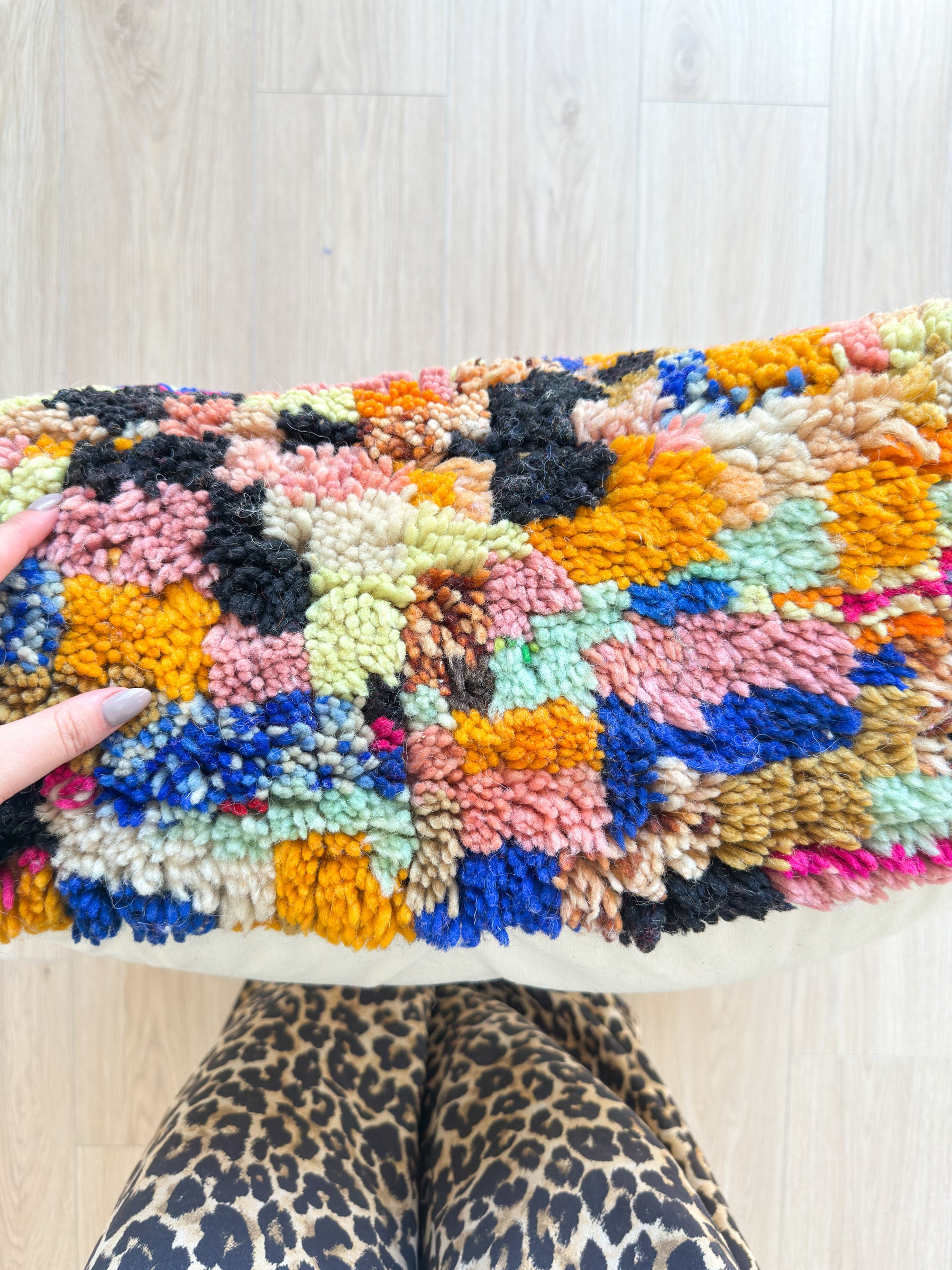 Moroccan pouf, colorful Berber pouf - 60 x 60 cm - n°56