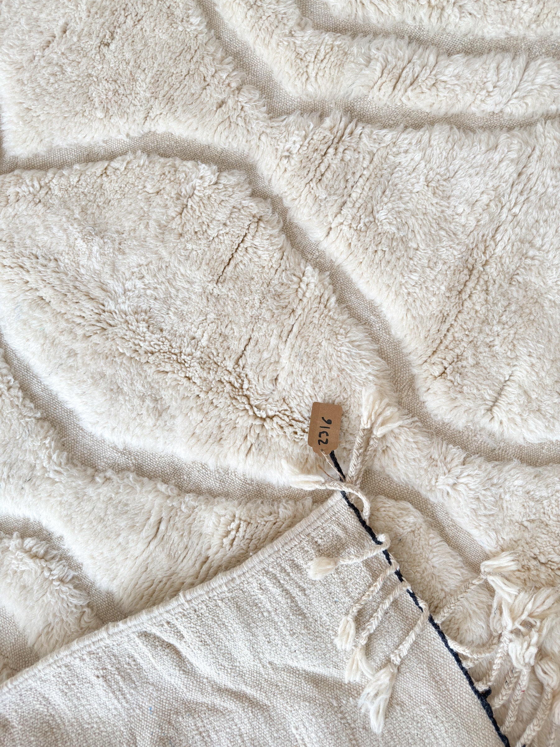 White Berber rug - No. 2316