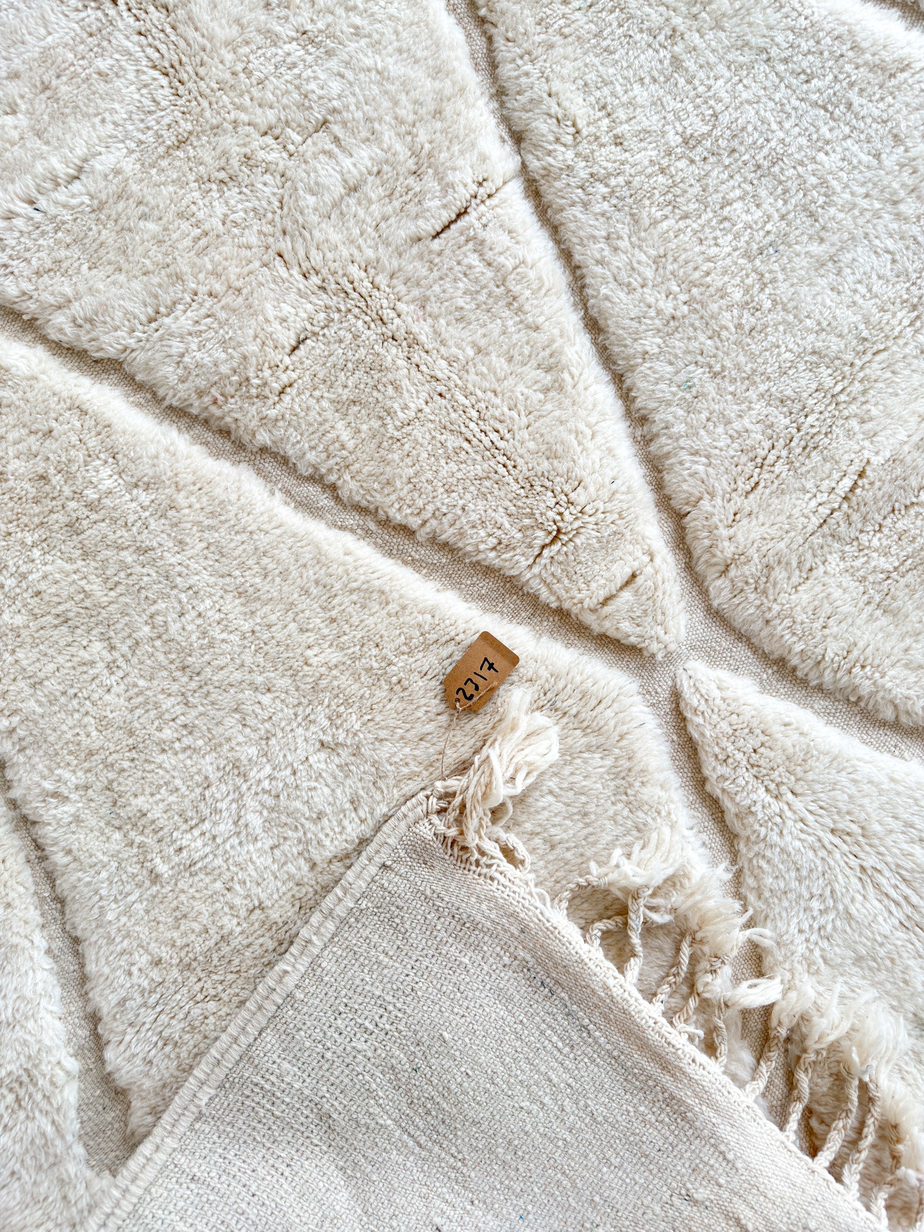 White Berber rug - No. 2317