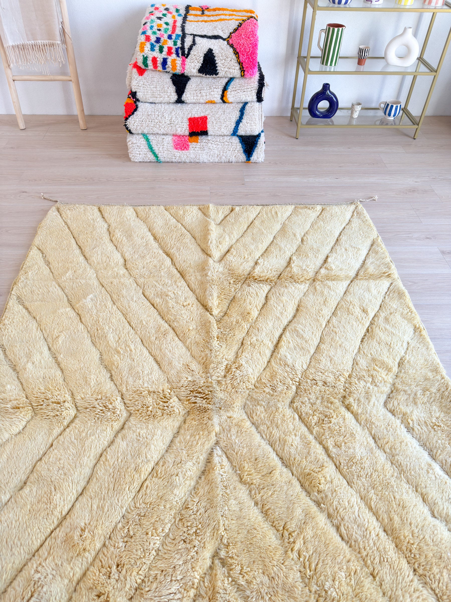 Luxurious Beni M'rirt Rug 166 x 276 cm / 5.4 x 9.1 ft - n°1154