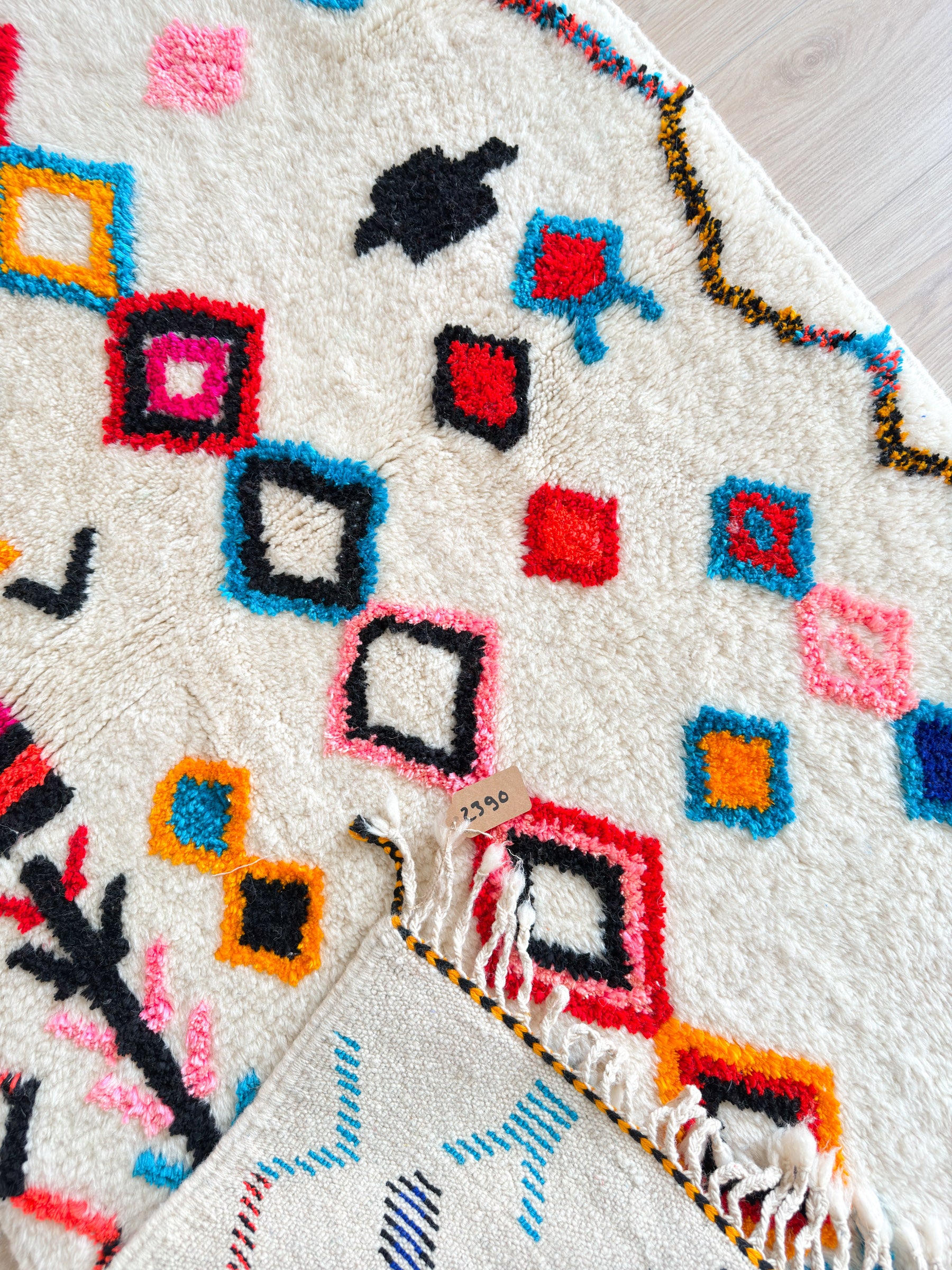 Colorful Berber rug 100 x 178 cm - No. 2390