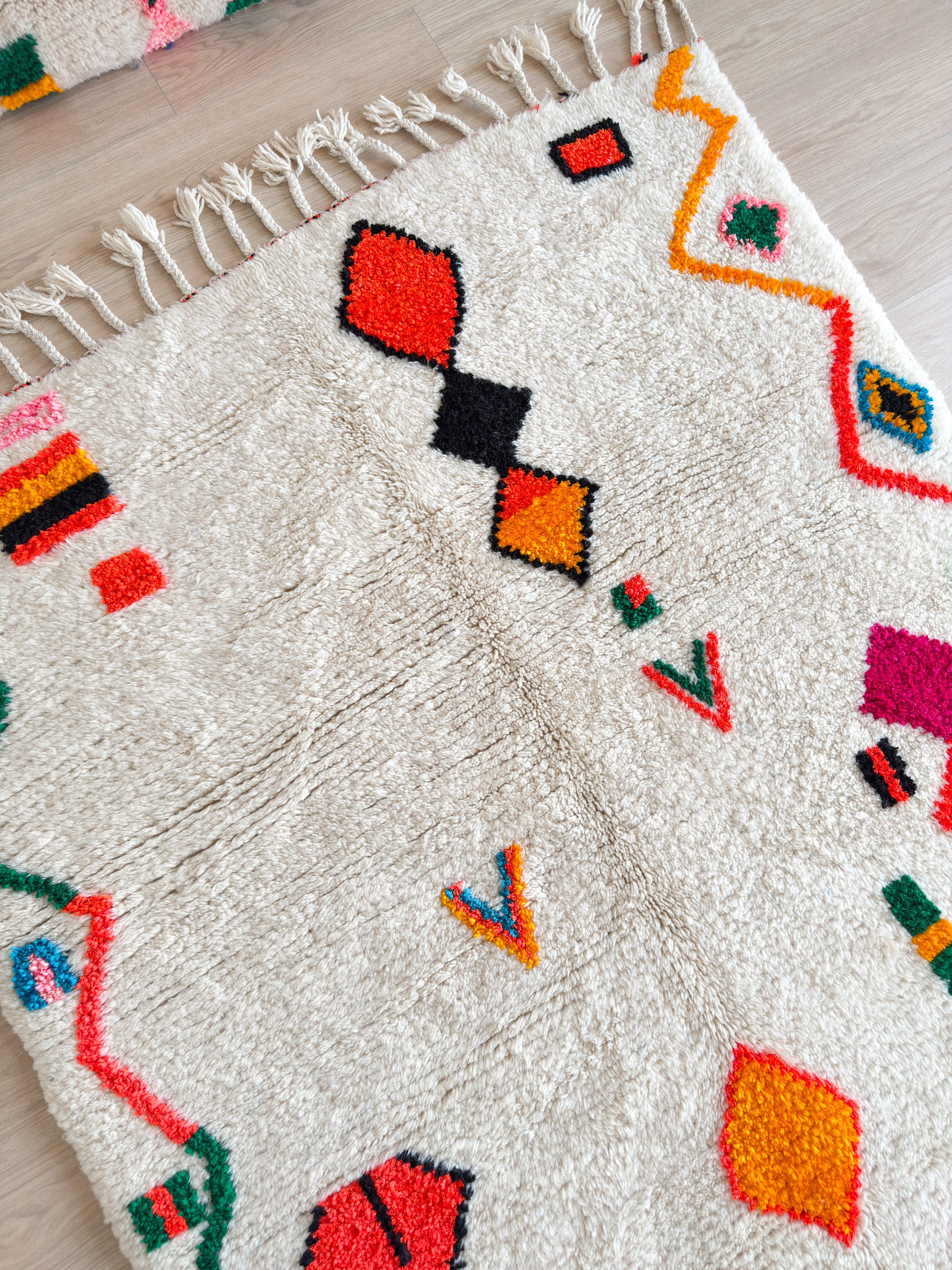 Tapis berbère coloré 150 x 223 cm - n°2379