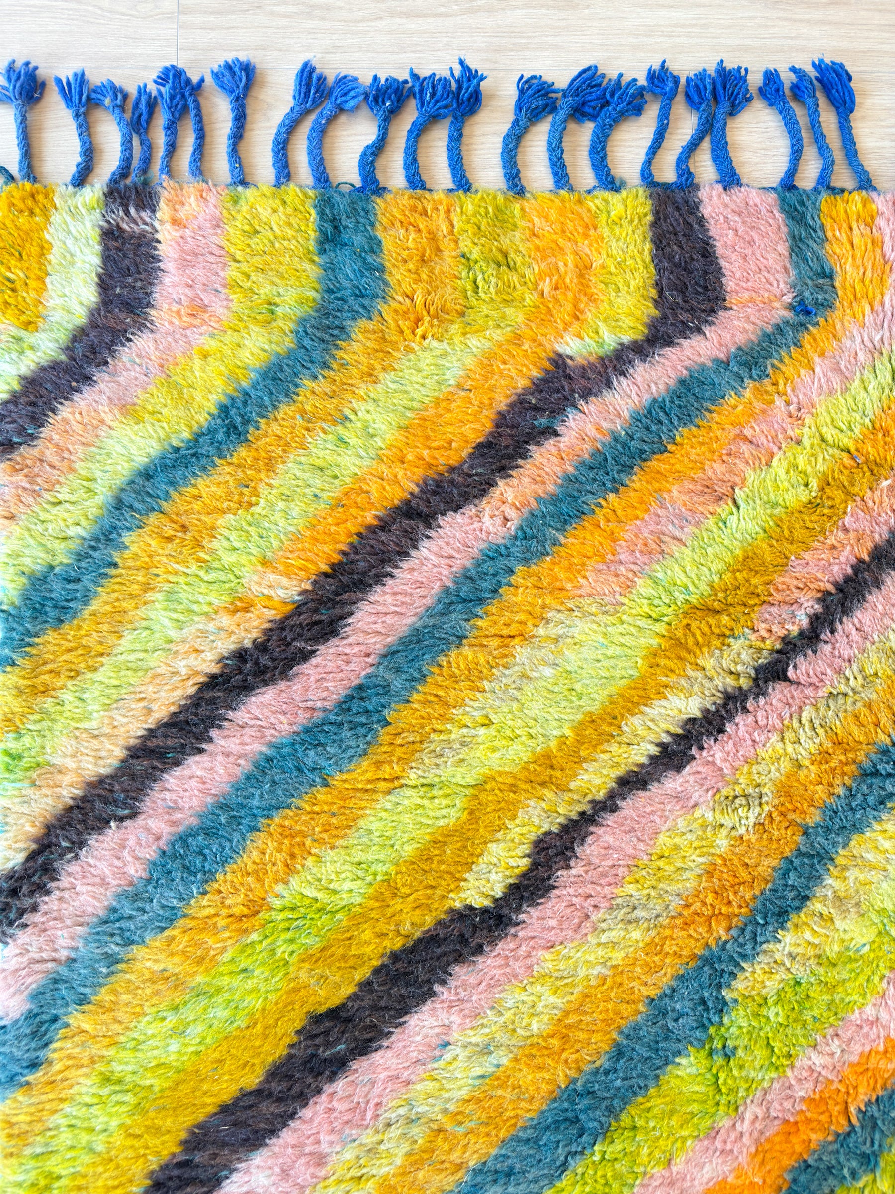 Tapis berbère coloré 210 x 320 cm - n°2099