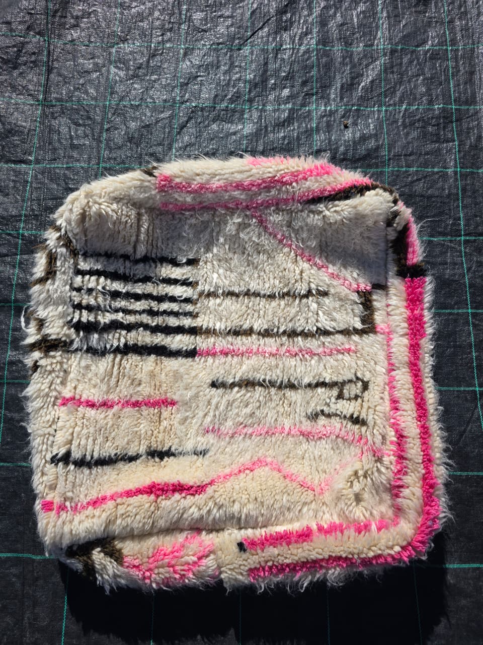 Marokkolainen Rahi, värillinen berberirahi - 60 x 60 cm - n°127