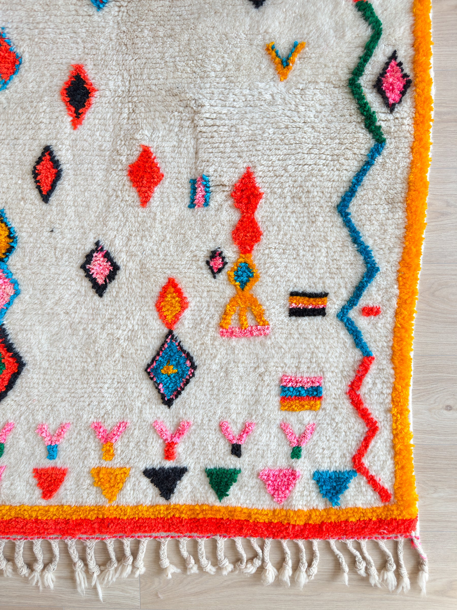 Colorful Berber rug 121 x 194 cm - No. 2475