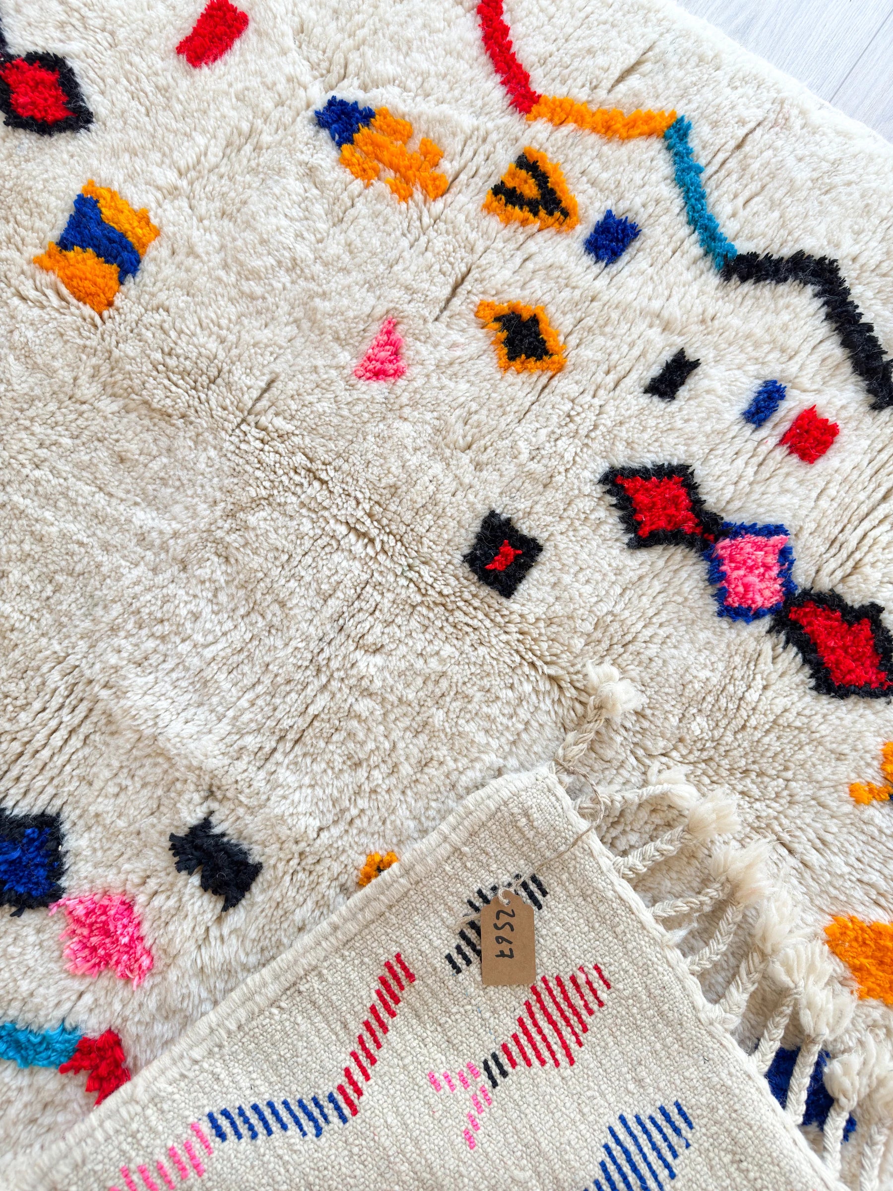 Colorful Berber Rug 119 x 203 cm - n°2567