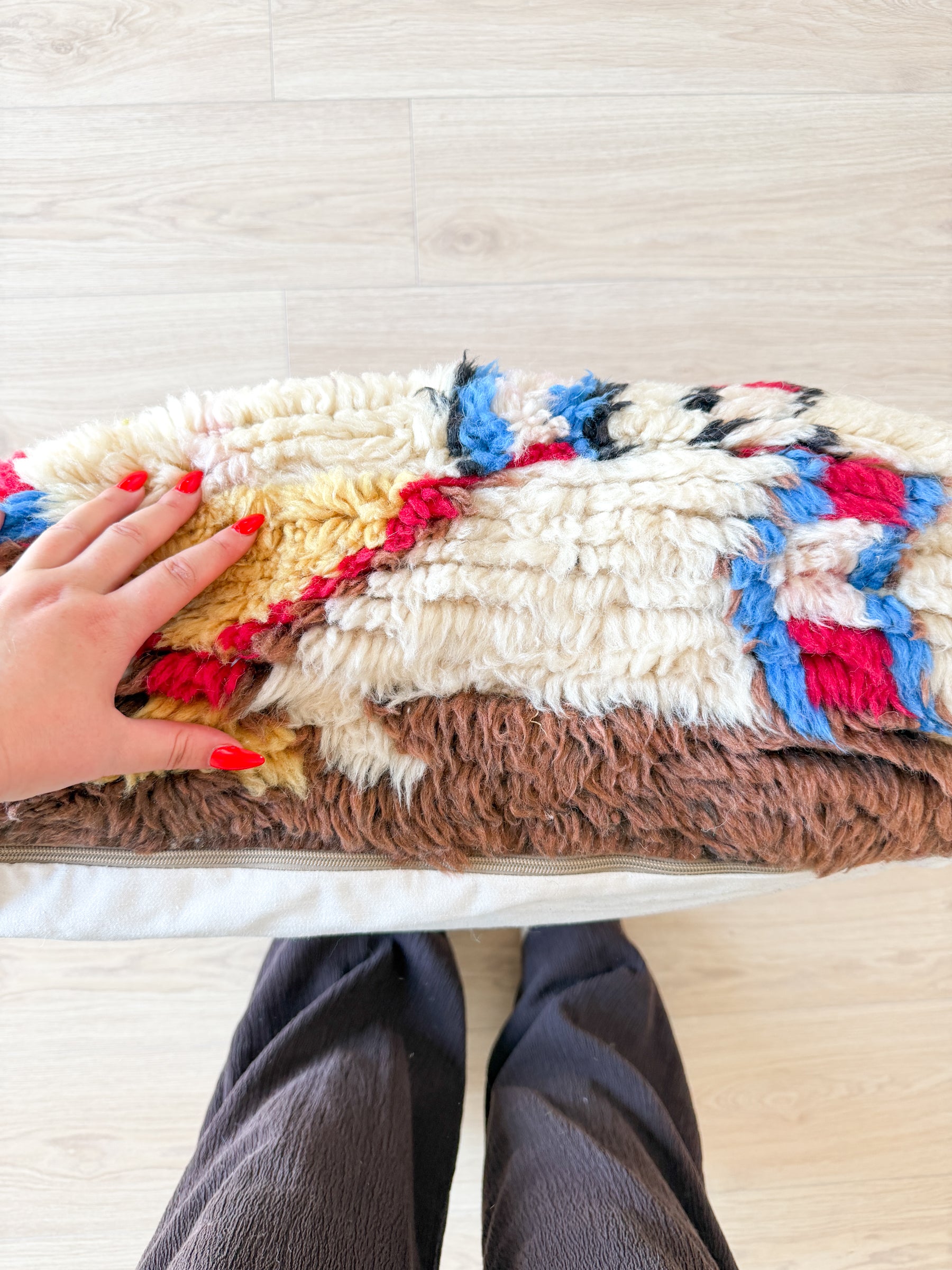 Entwurf – Marokkanischer Pouf, farbenfroher Berber-Pouf – 60 x 60 cm – Nr. 138