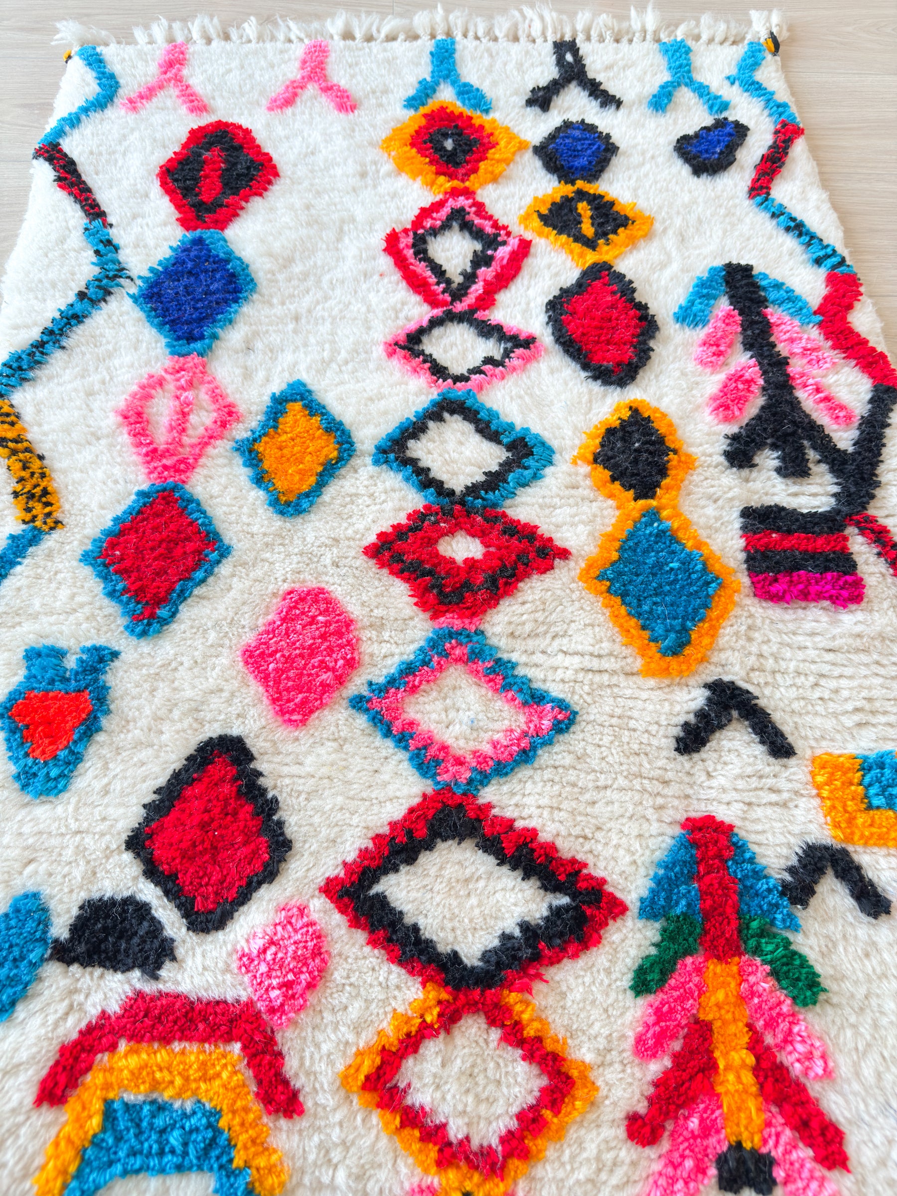 Tapis berbère coloré 85 x 128 cm - n°2654