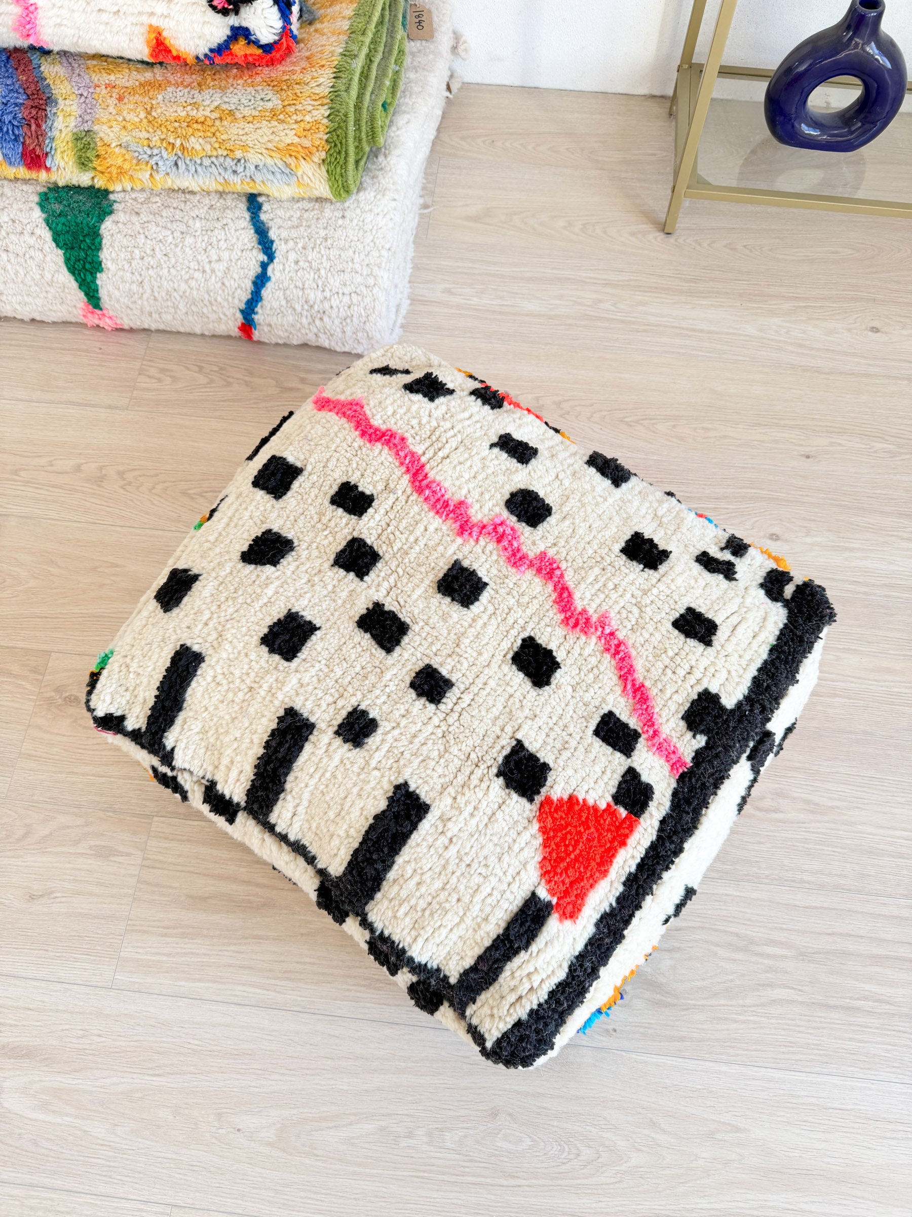 Marokkanischer Pouf, bunter Berber-Pouf - 60 x 60 cm - Nr. 83