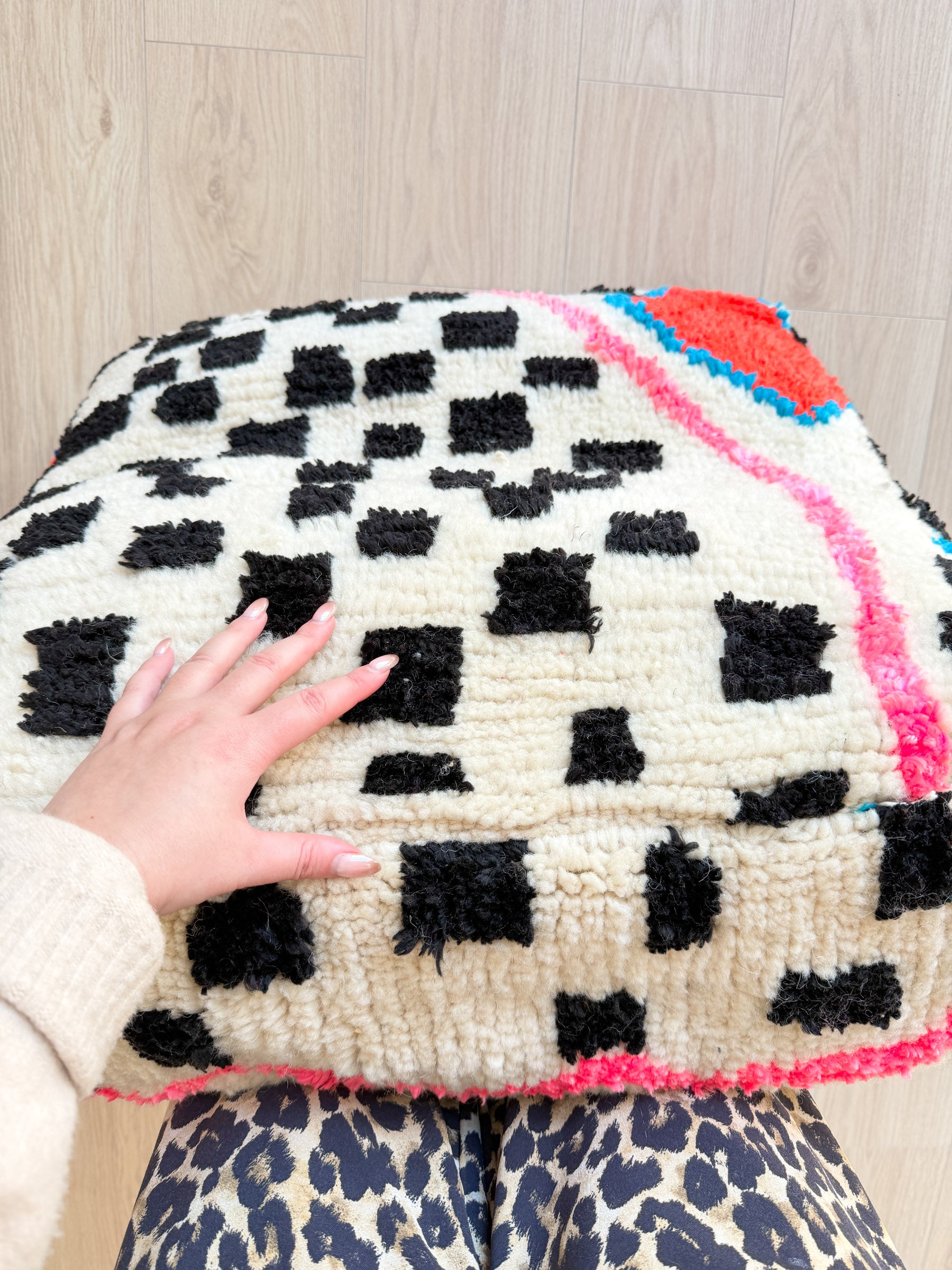 Moroccan pouf, colorful Berber pouf - 60 x 60 cm - n°86