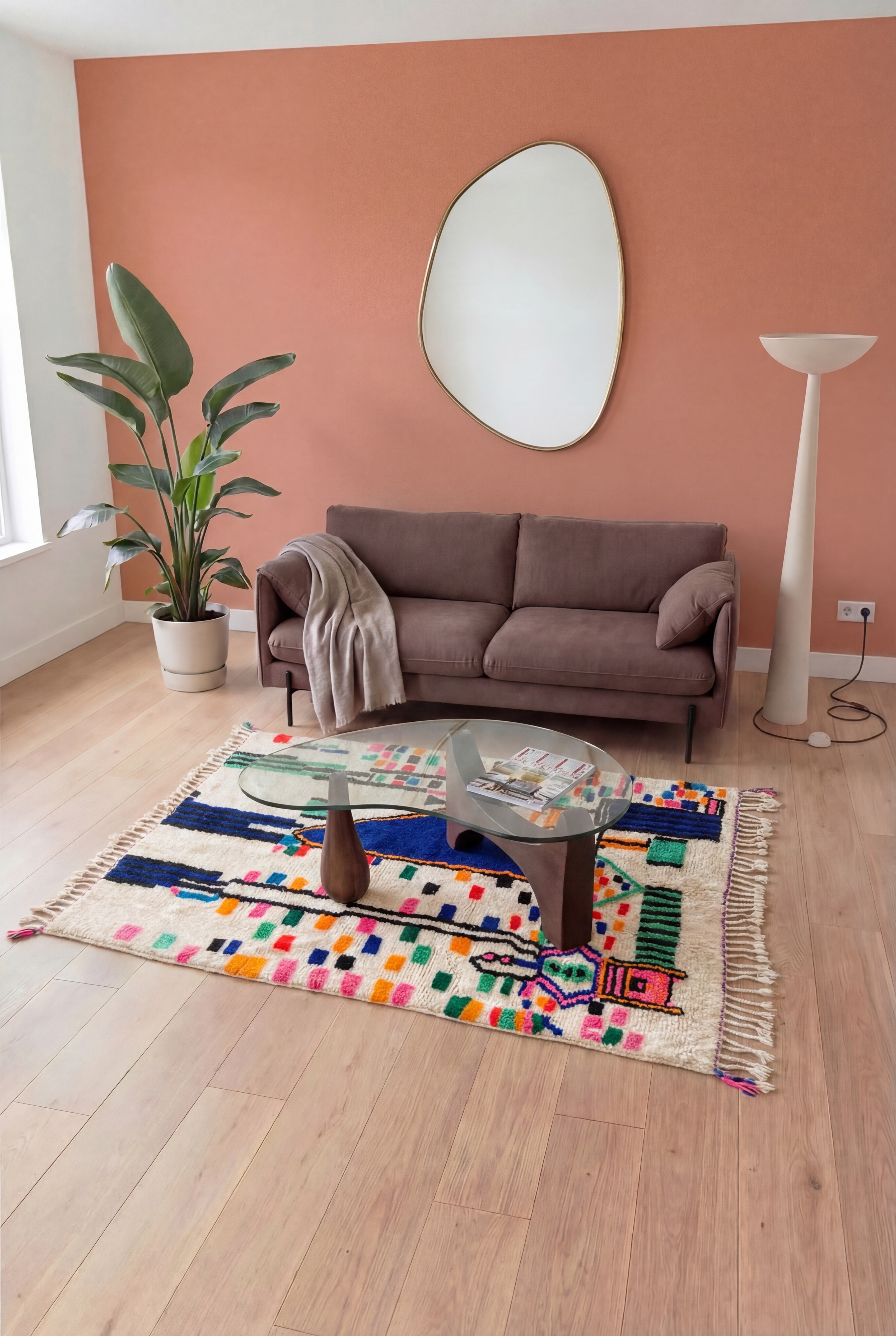 Handgemaakt Azilal Marokkaans berbertapijt kleurrijk, wol en katoen multicolor, 148x214 cm, n2349 — gestileerd in een eigentijdse woonkamer | Tamazi