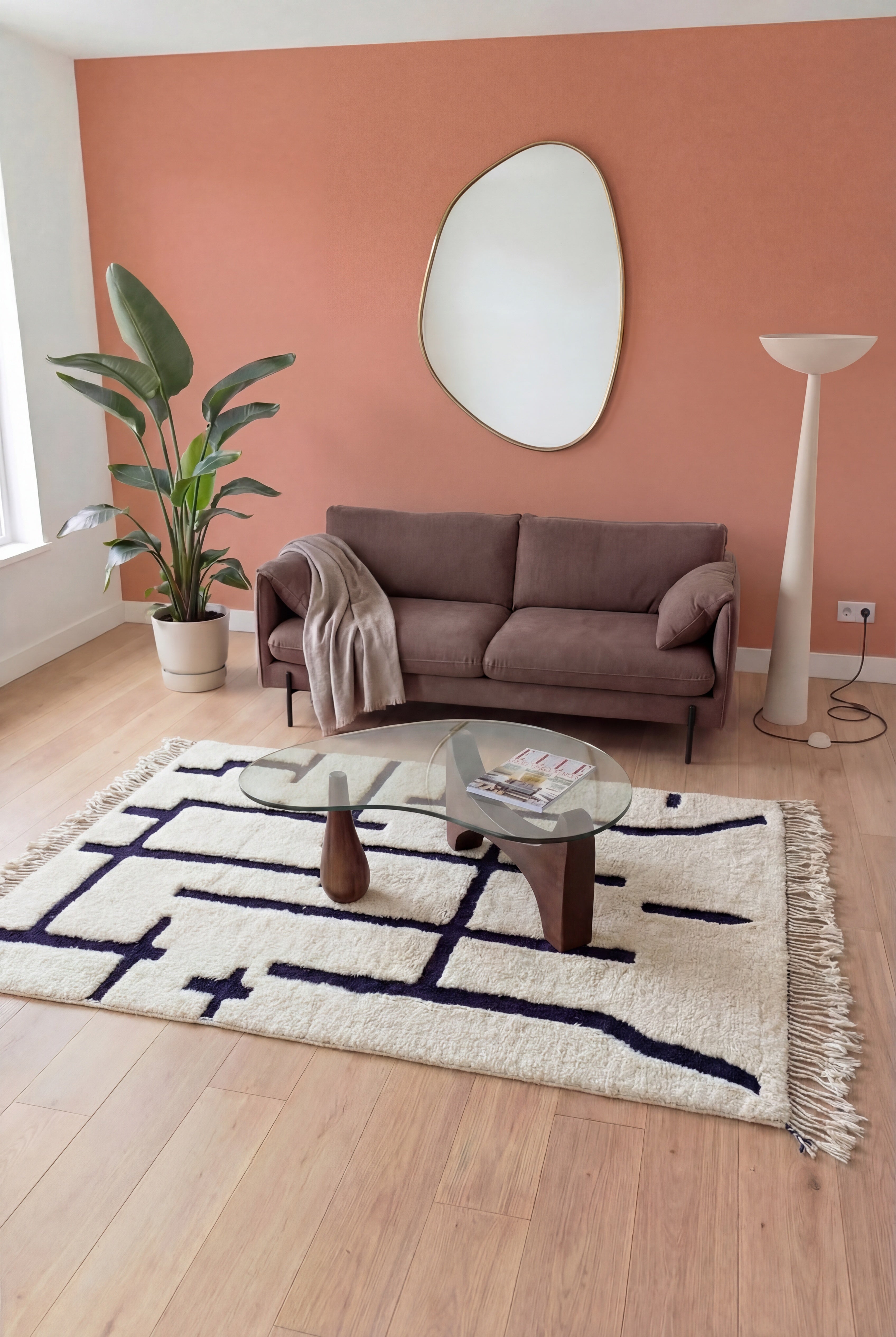Handgemaakte Marokkaanse Beni Ouarain berbertapijt, wit en zwart wol, 159x285 cm, n2499 — gestileerd in een eigentijdse woonkamer | Tamazi