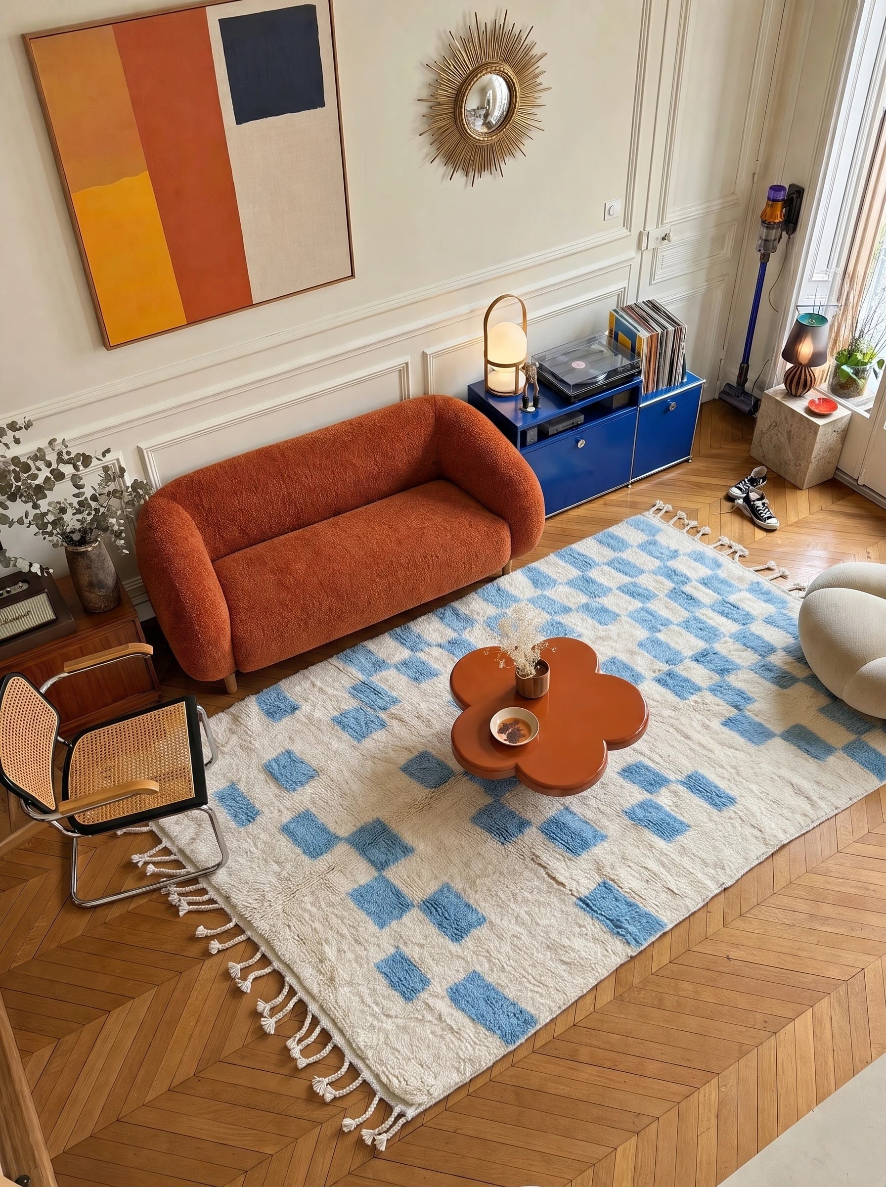 Tapis berbère coloré 149 x 286 cm en situation dans un salon, fait main en laine | Tamazi