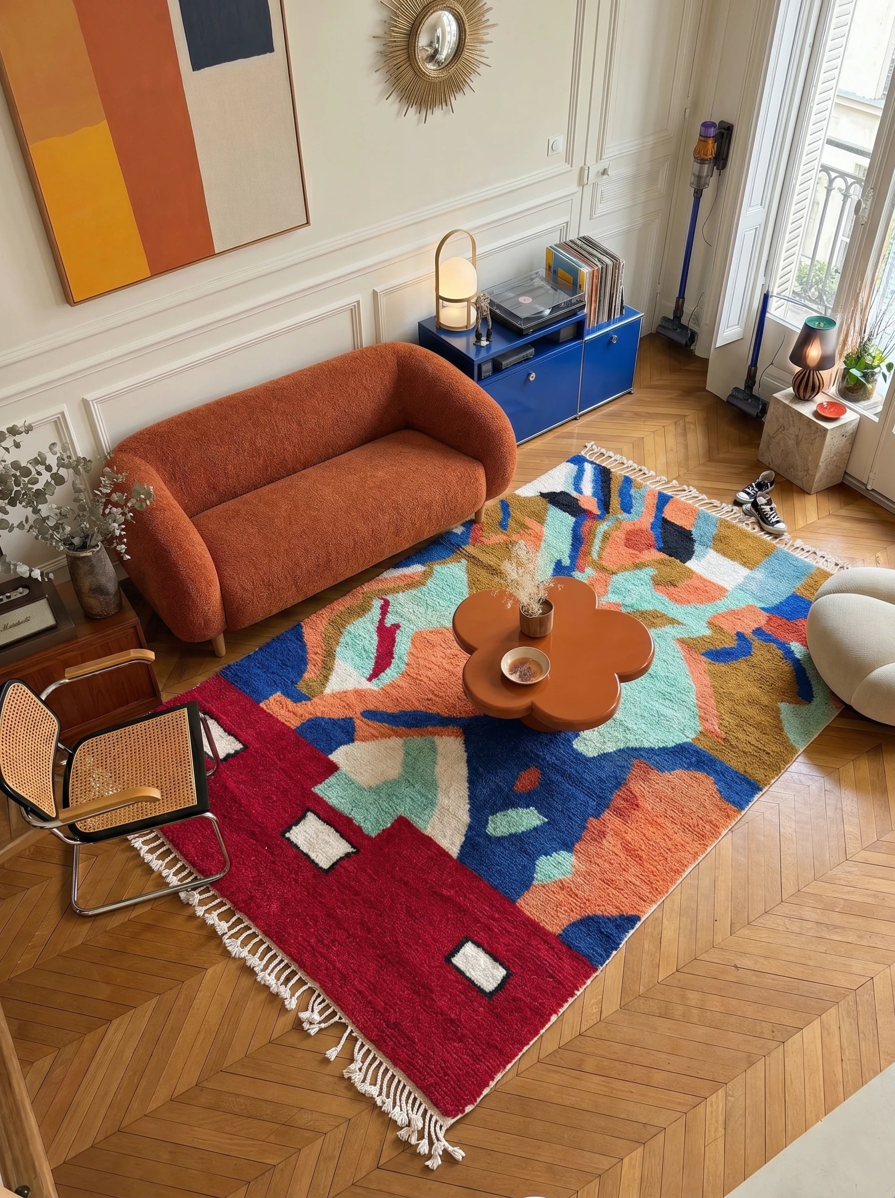 Tapis berbère coloré 181 x 285 cm en situation dans un salon, fait main en laine | Tamazi
