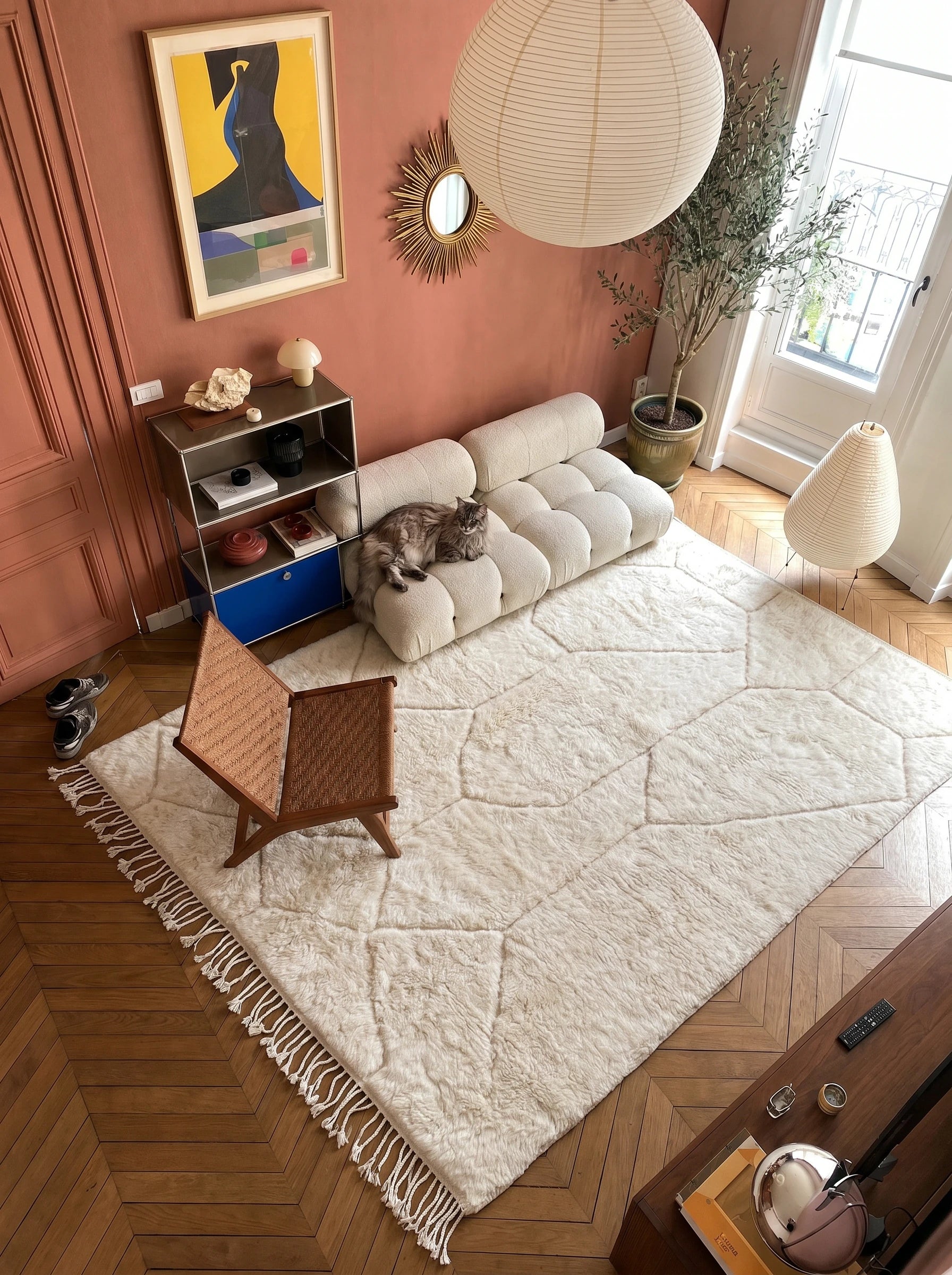 M'rirt tapijt 253 x 362 cm, berbers tapijt in een woonkamer, handgemaakt van wol | Tamazi