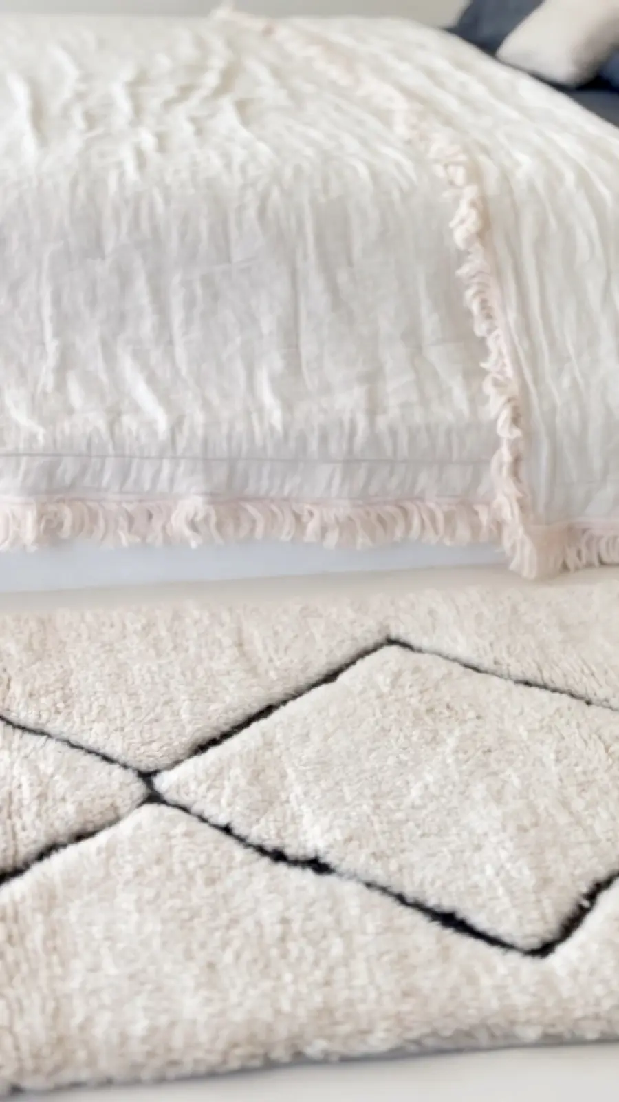 White Berber rug in natural wool