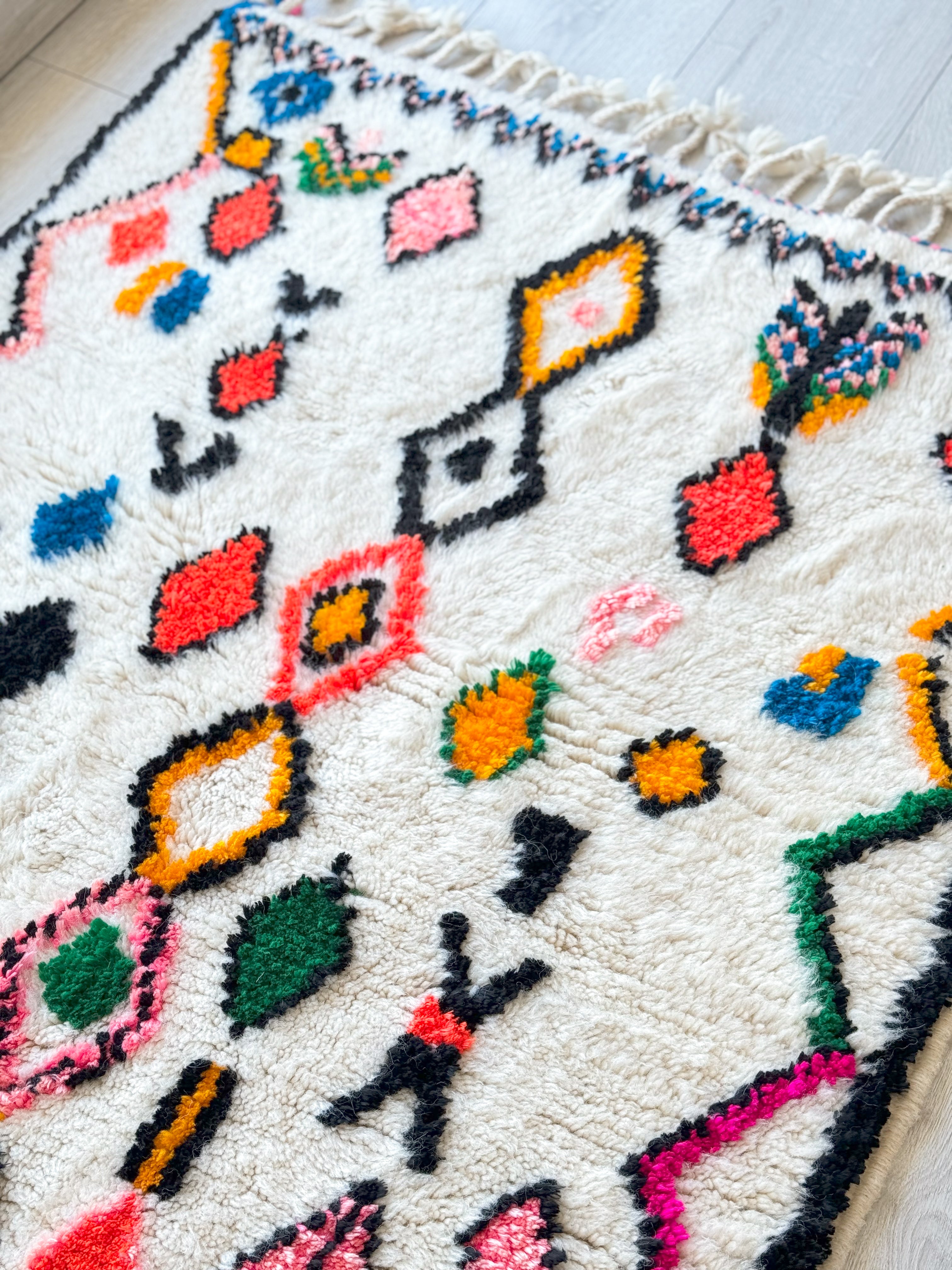 Colorful Berber rug 100 x 170 cm - n°1011