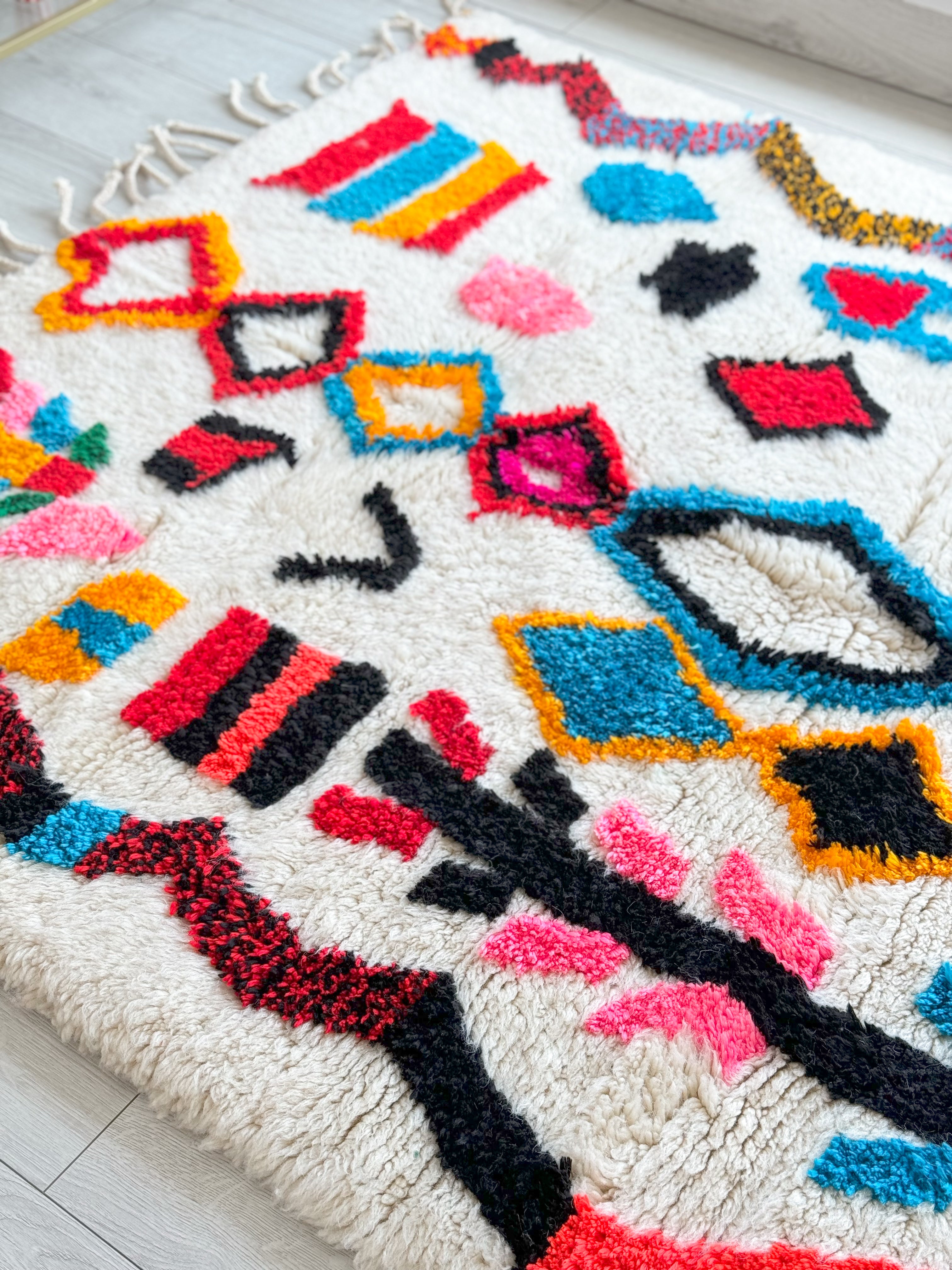 Colorful Berber rug 154 x 265 cm - n°979