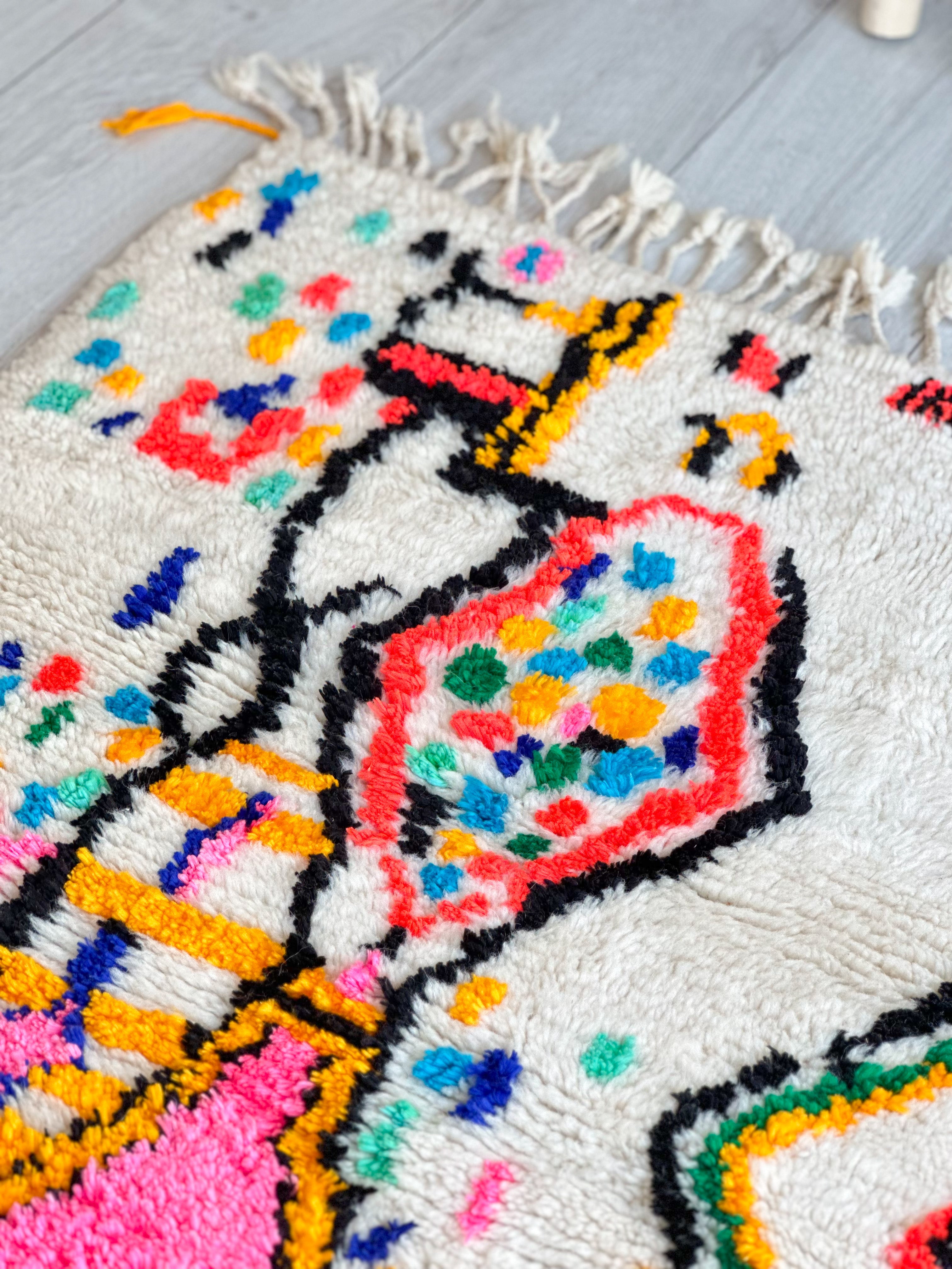 Colorful Berber rug 100 x 160 cm - n°661