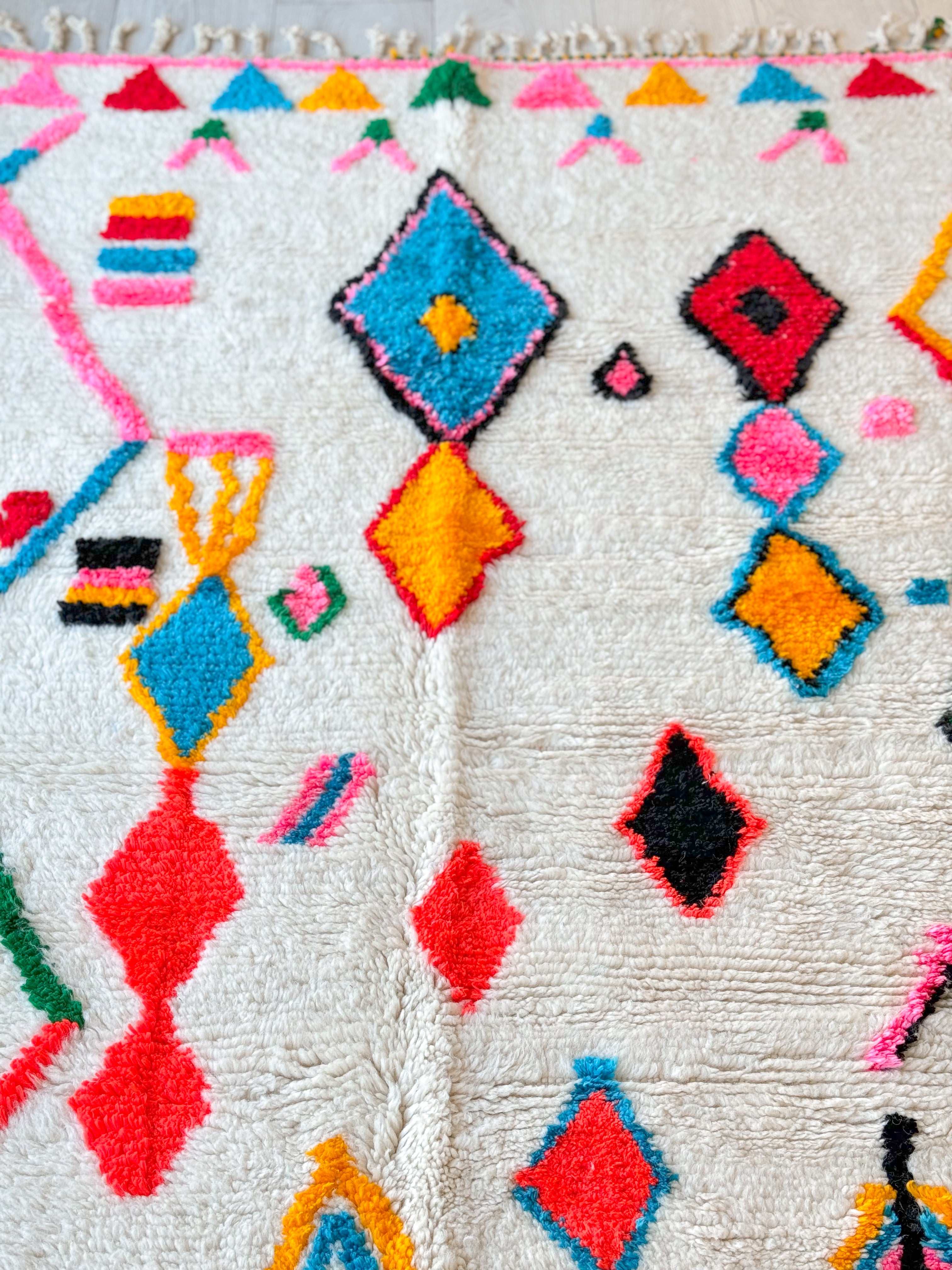 Colorful Berber rug 140 x 265 cm - n°857