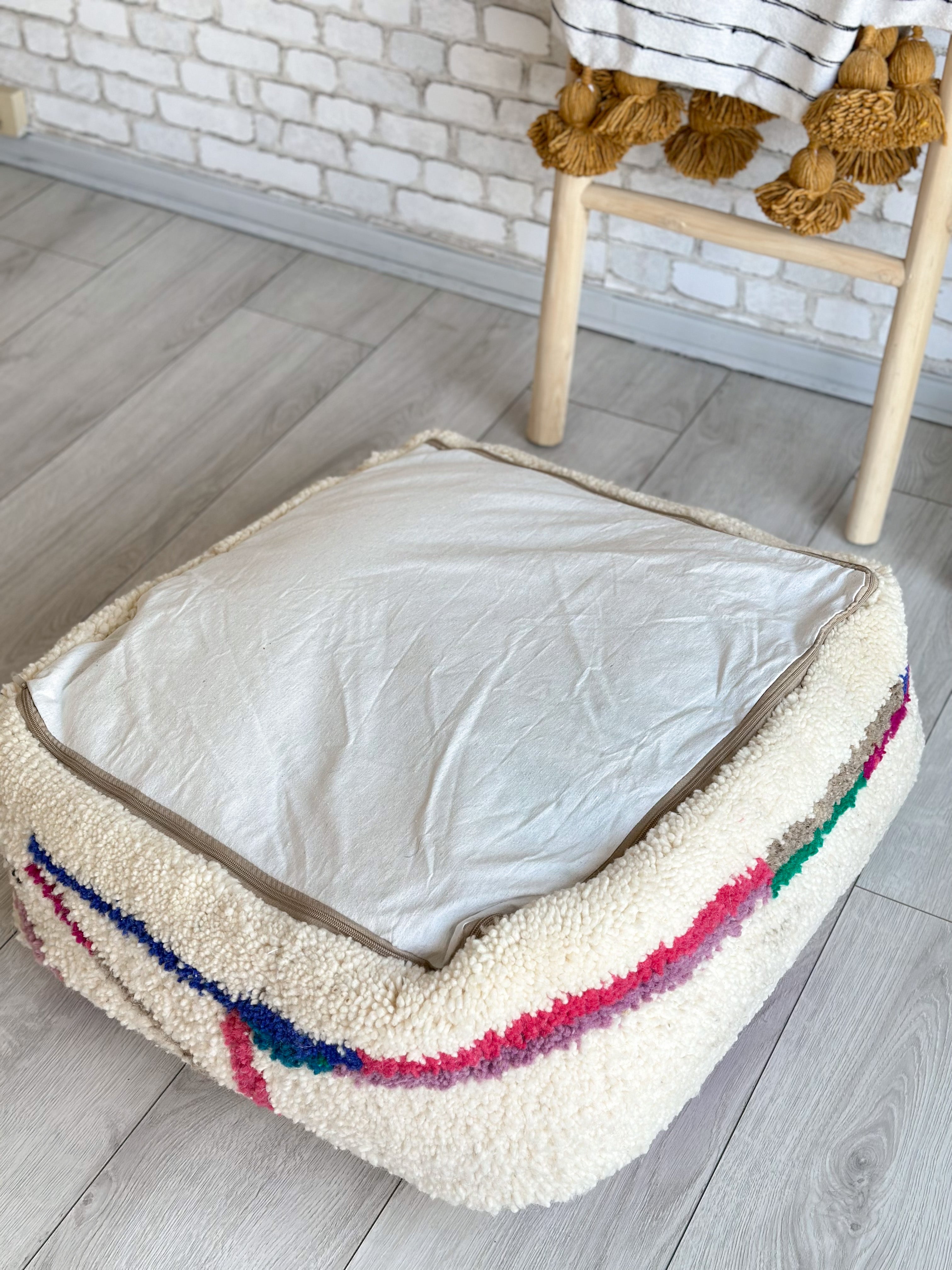 Moroccan pouf, Beni Ouarain pouf - 60 x 60 cm