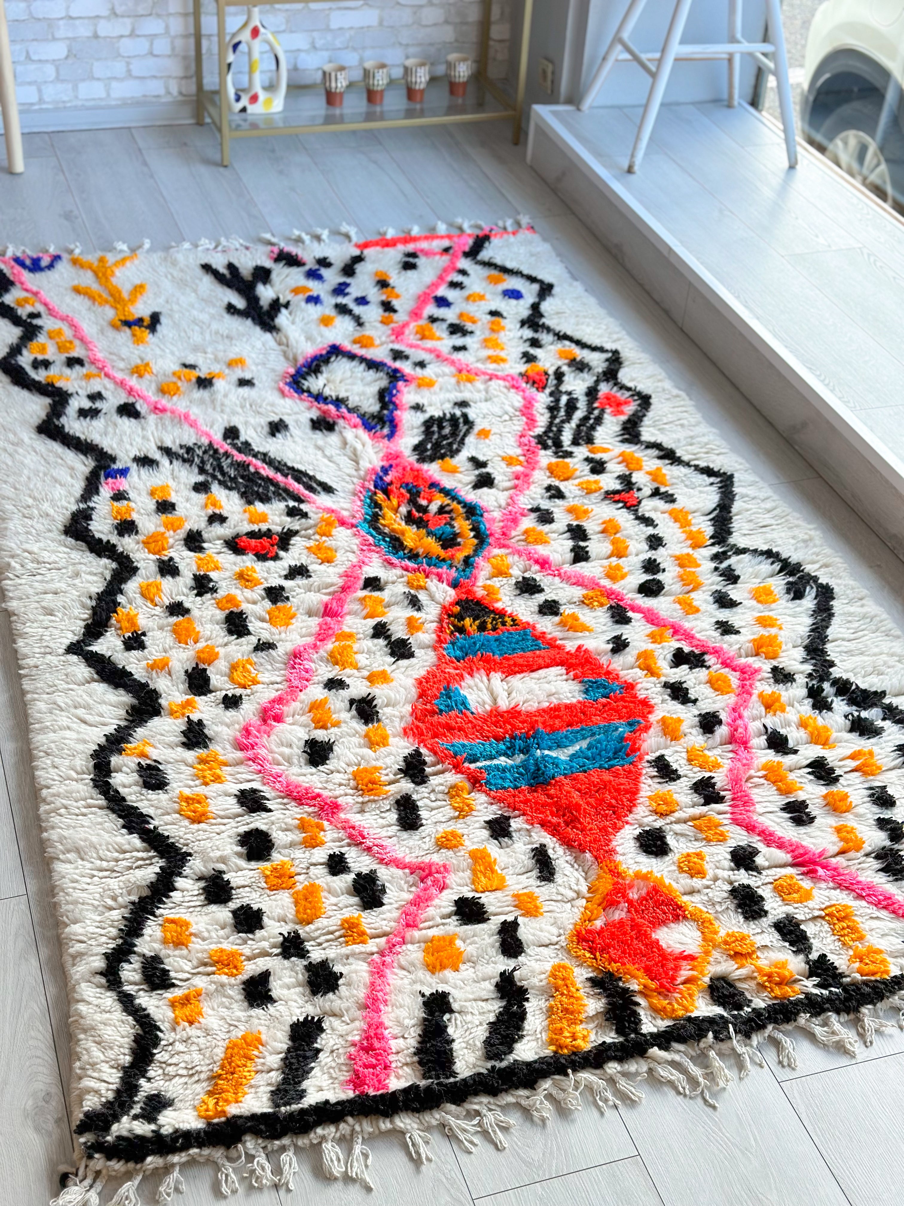 Colorful Berber rug 145 x 245 cm - n°687