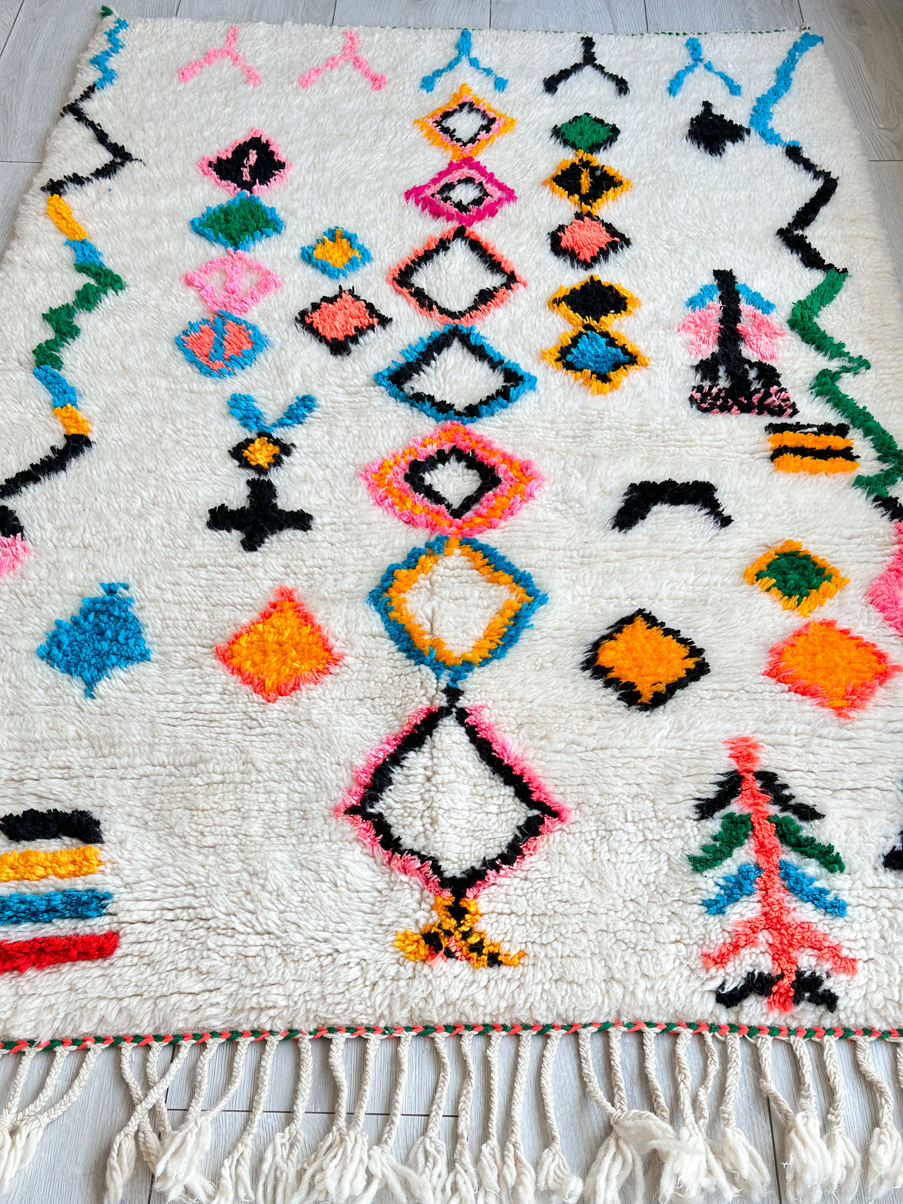 Colorful Berber rug 100 x 168 cm - n°660