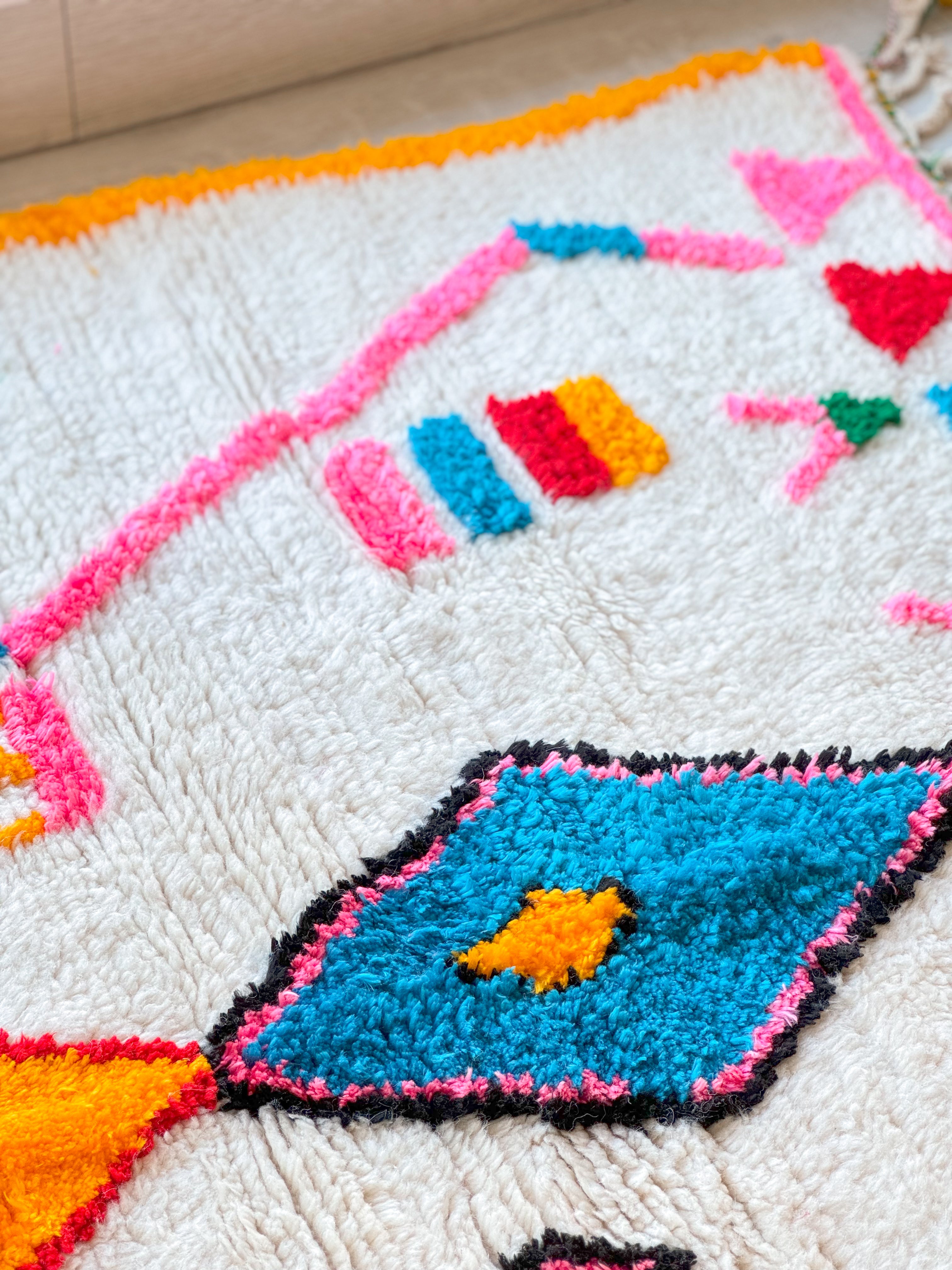 Colorful Berber rug 140 x 265 cm - n°857